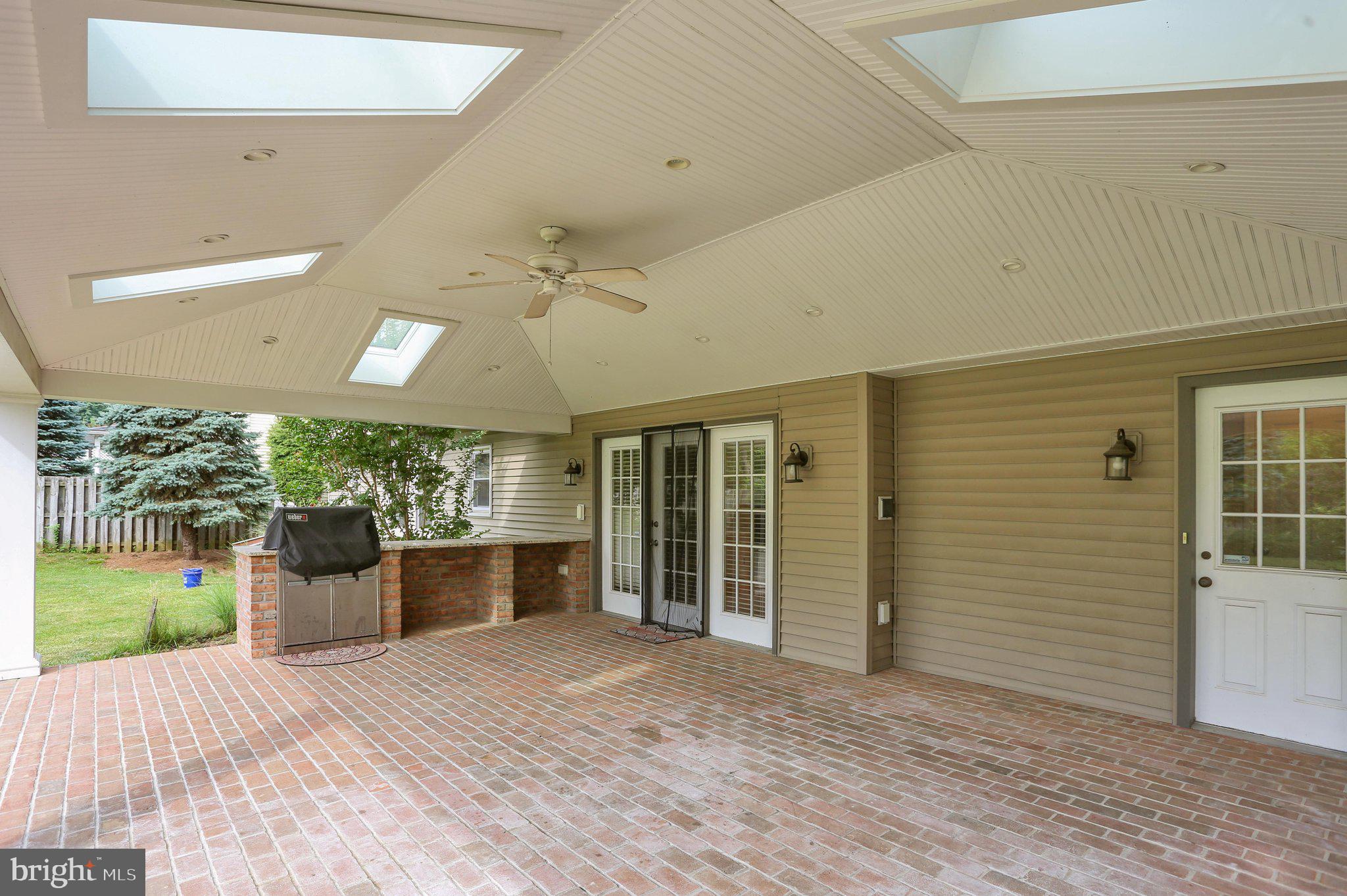 COLONY PARK - Residential
