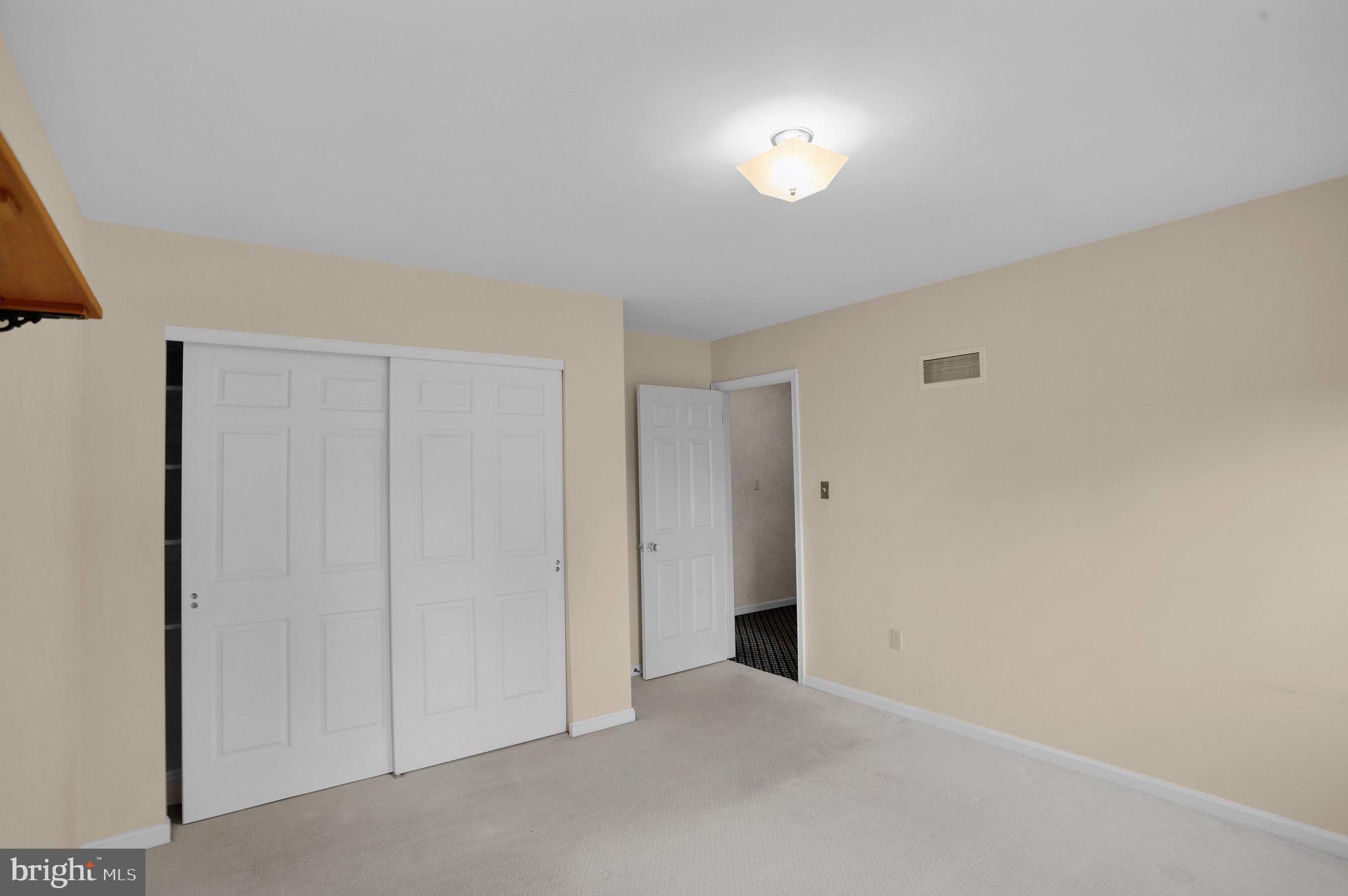 COLONY PARK - Residential