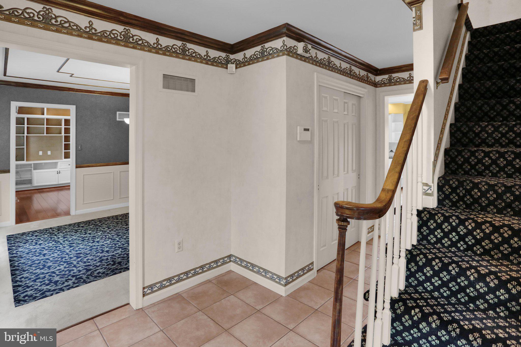 COLONY PARK - Residential