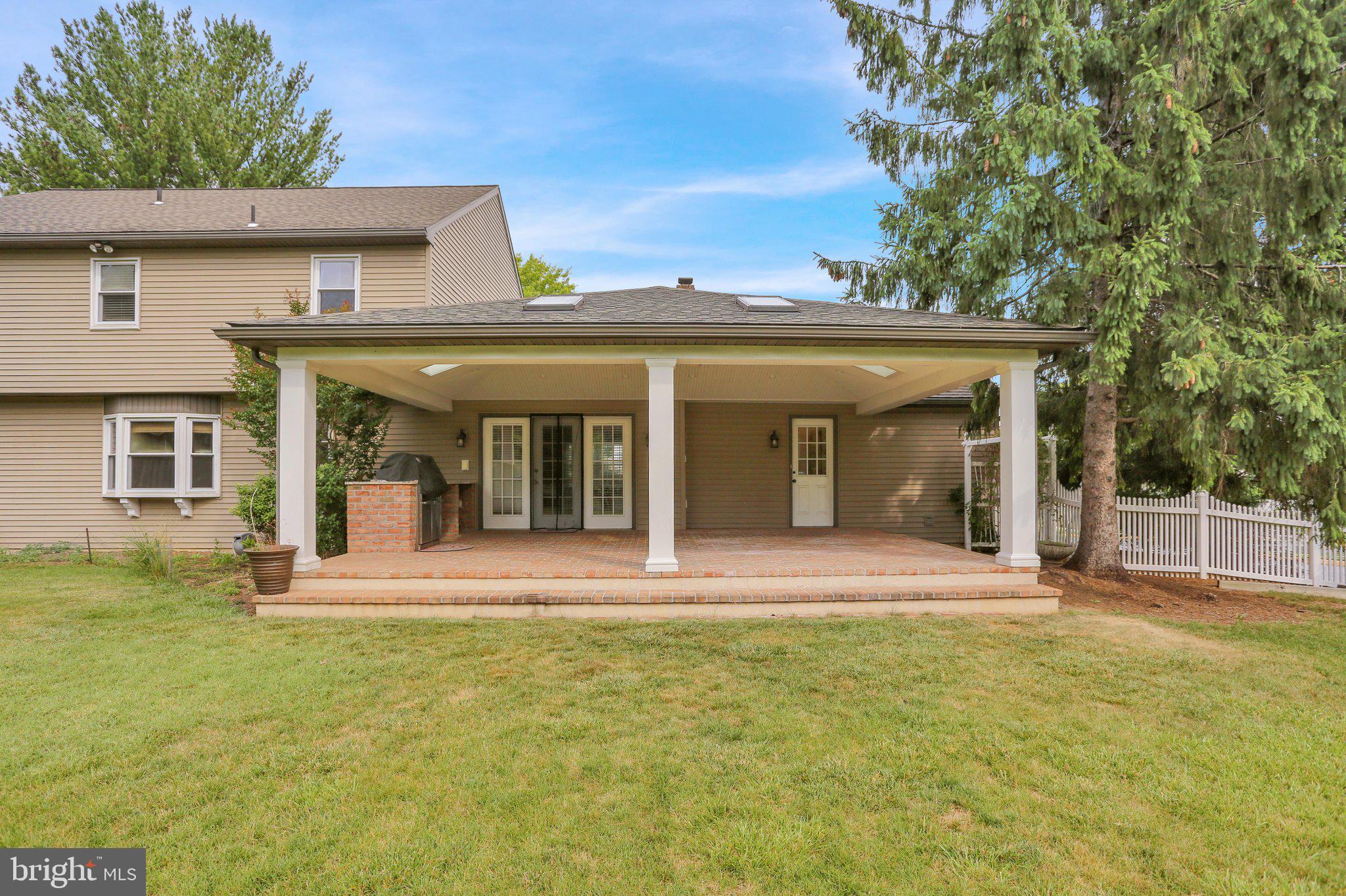COLONY PARK - Residential