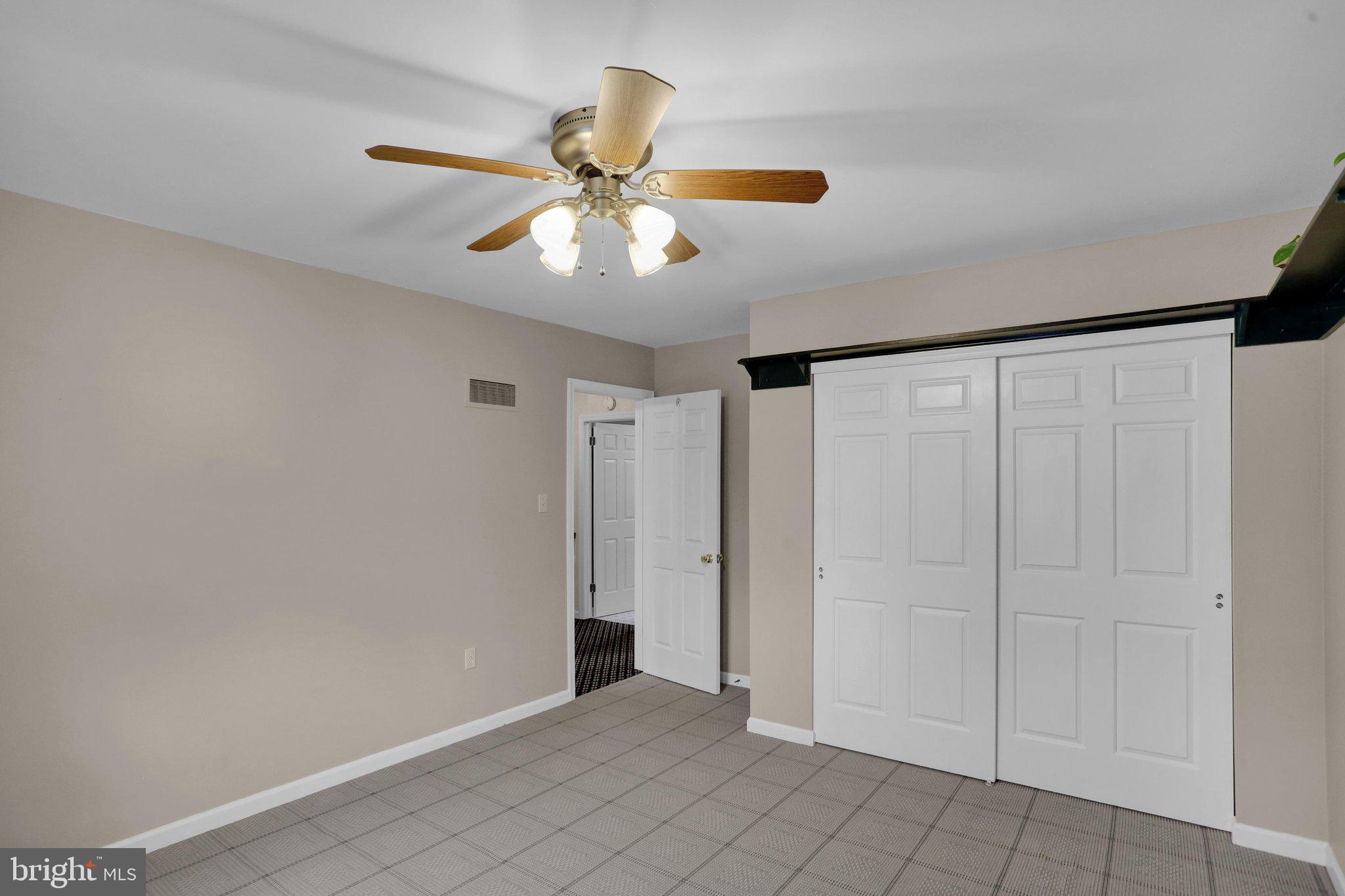 COLONY PARK - Residential