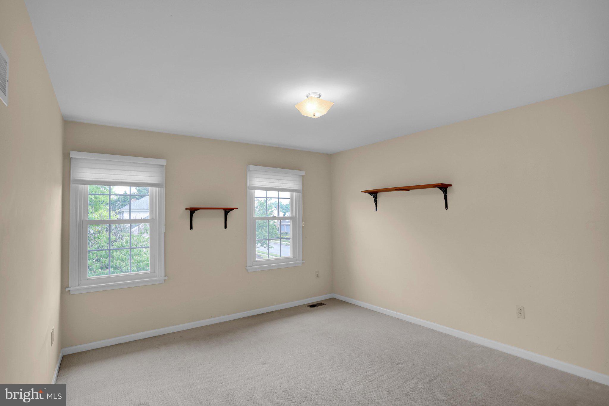 COLONY PARK - Residential