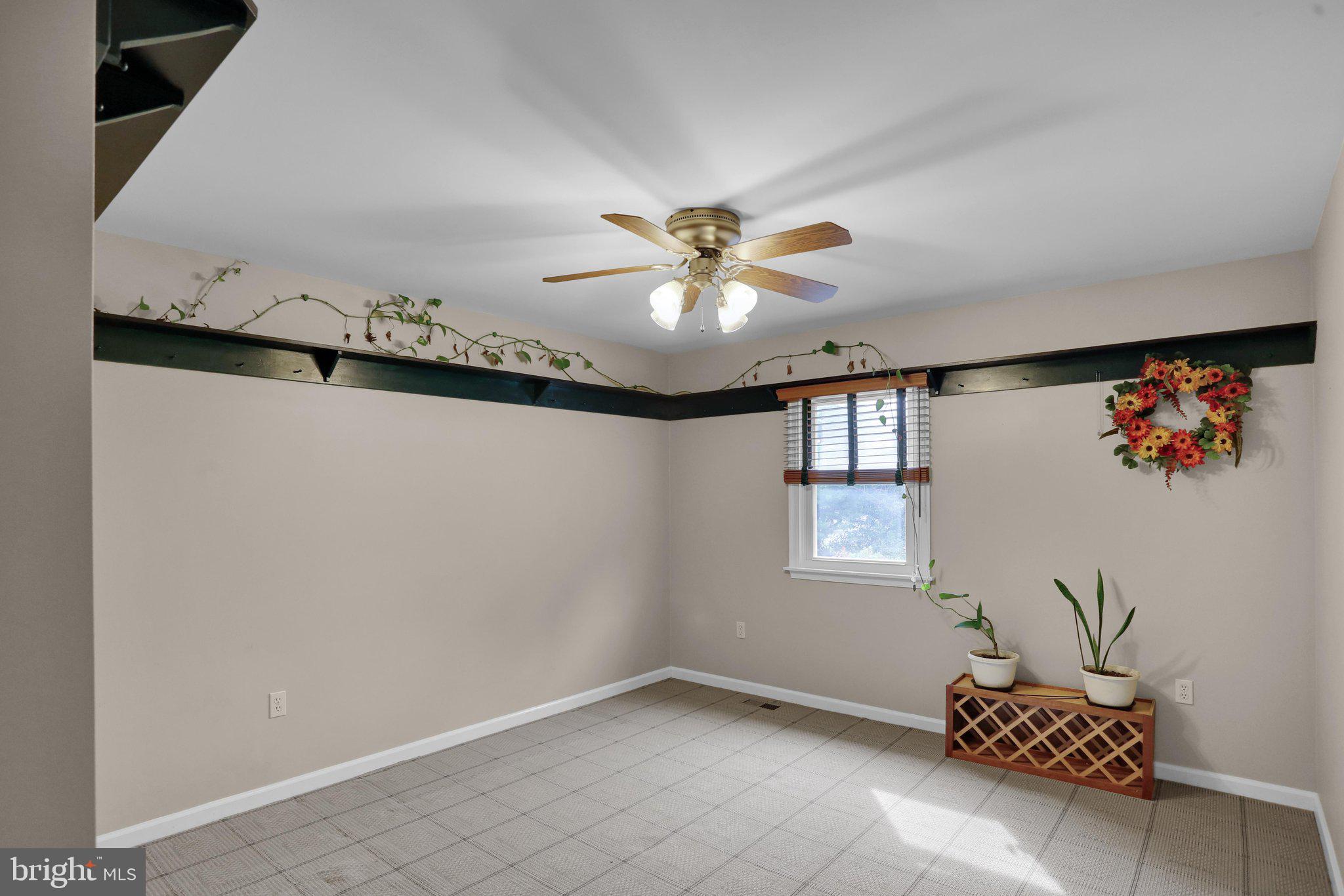COLONY PARK - Residential