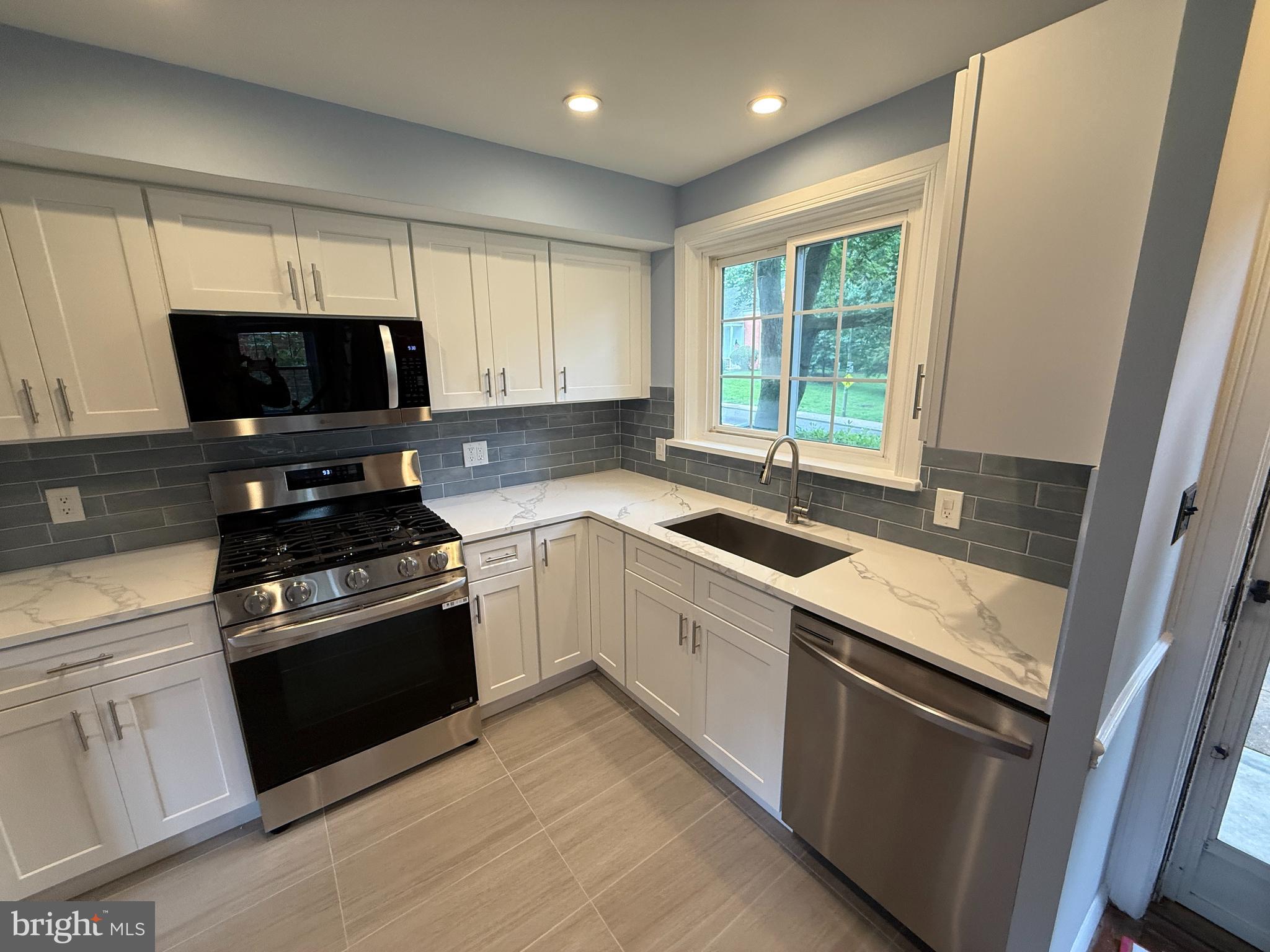 PARKFAIRFAX - Residential Lease