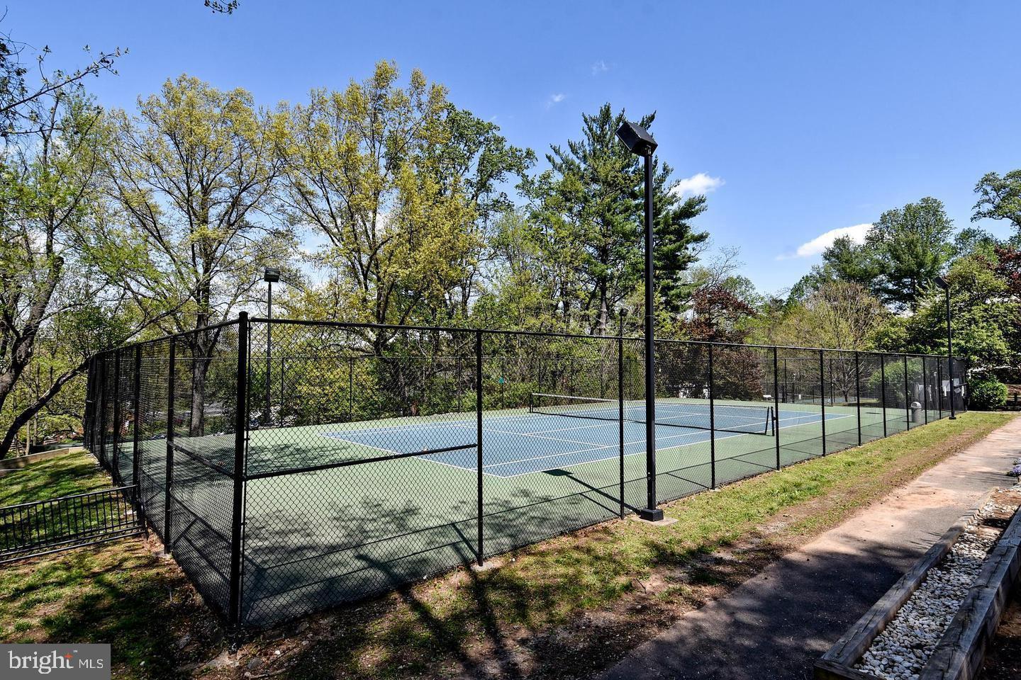 PARKFAIRFAX - Residential Lease