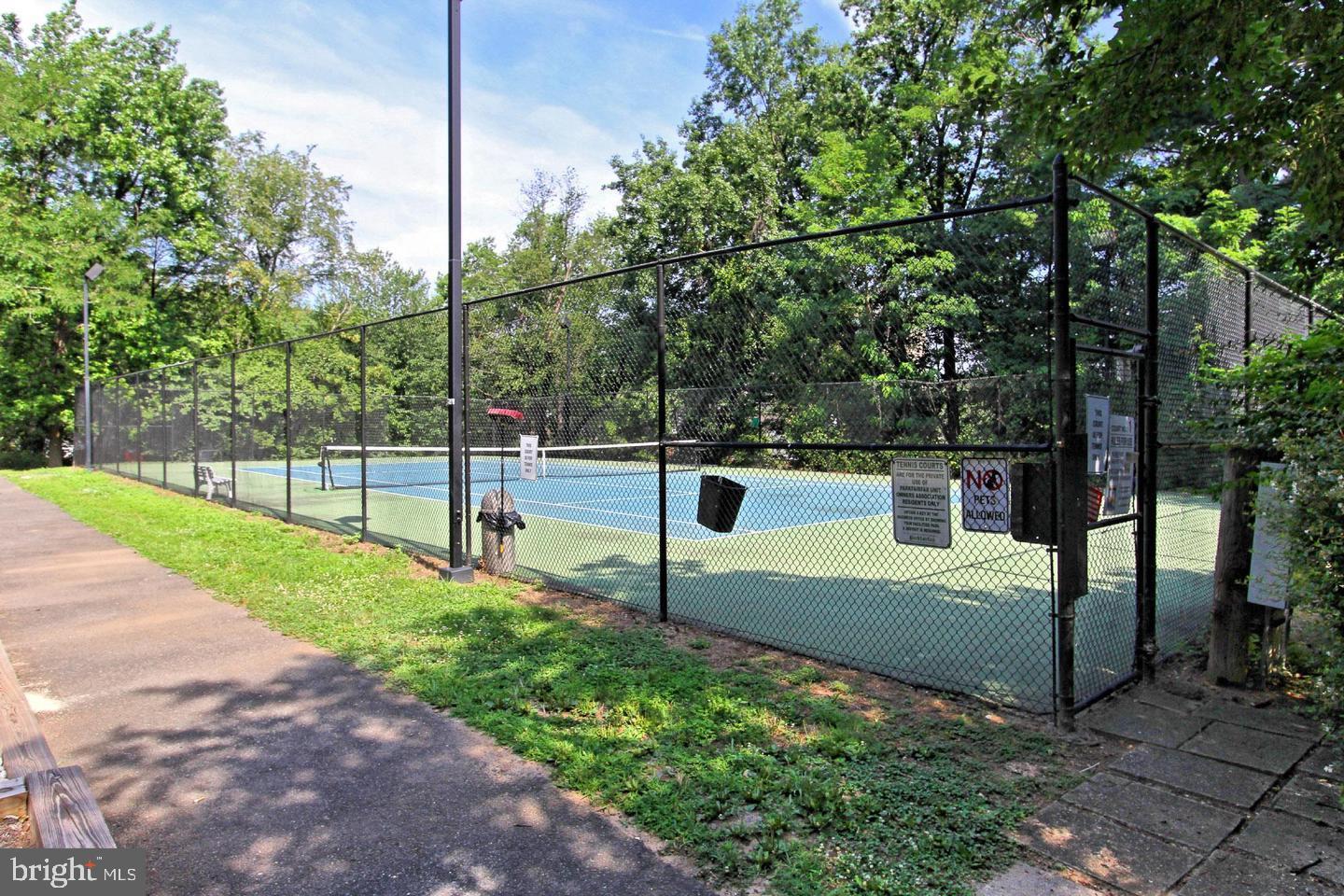 PARKFAIRFAX - Residential Lease