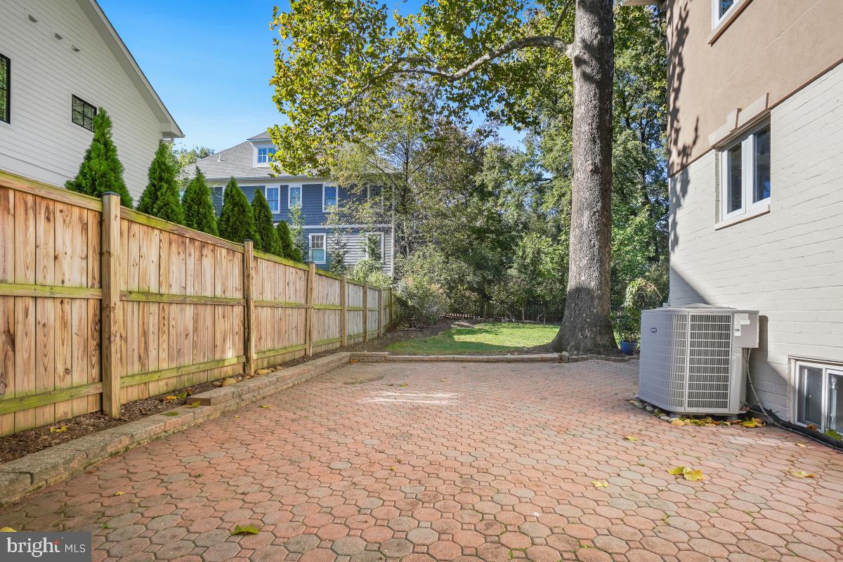 STONELEIGH - Residential