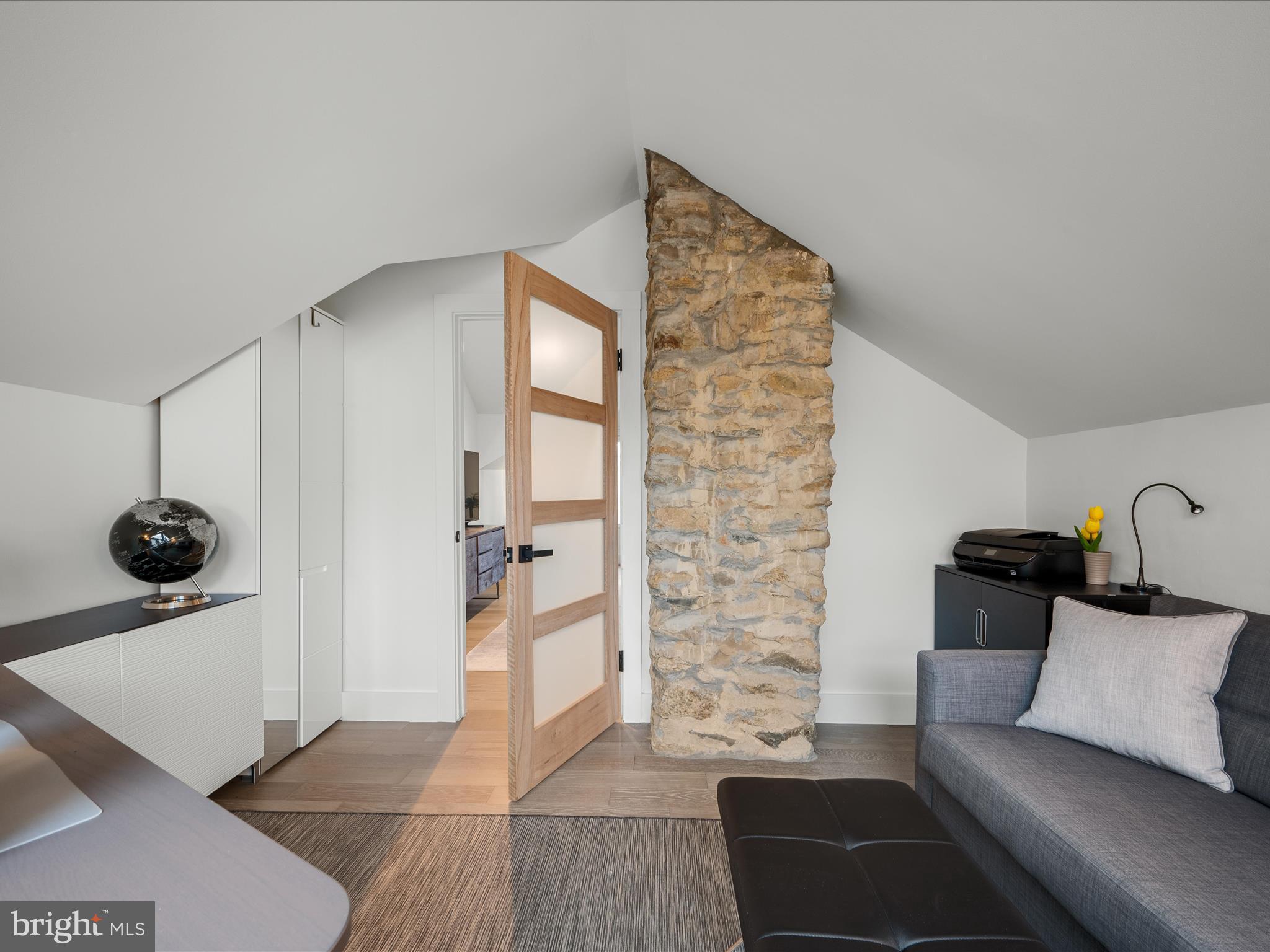 STONELEIGH - Residential