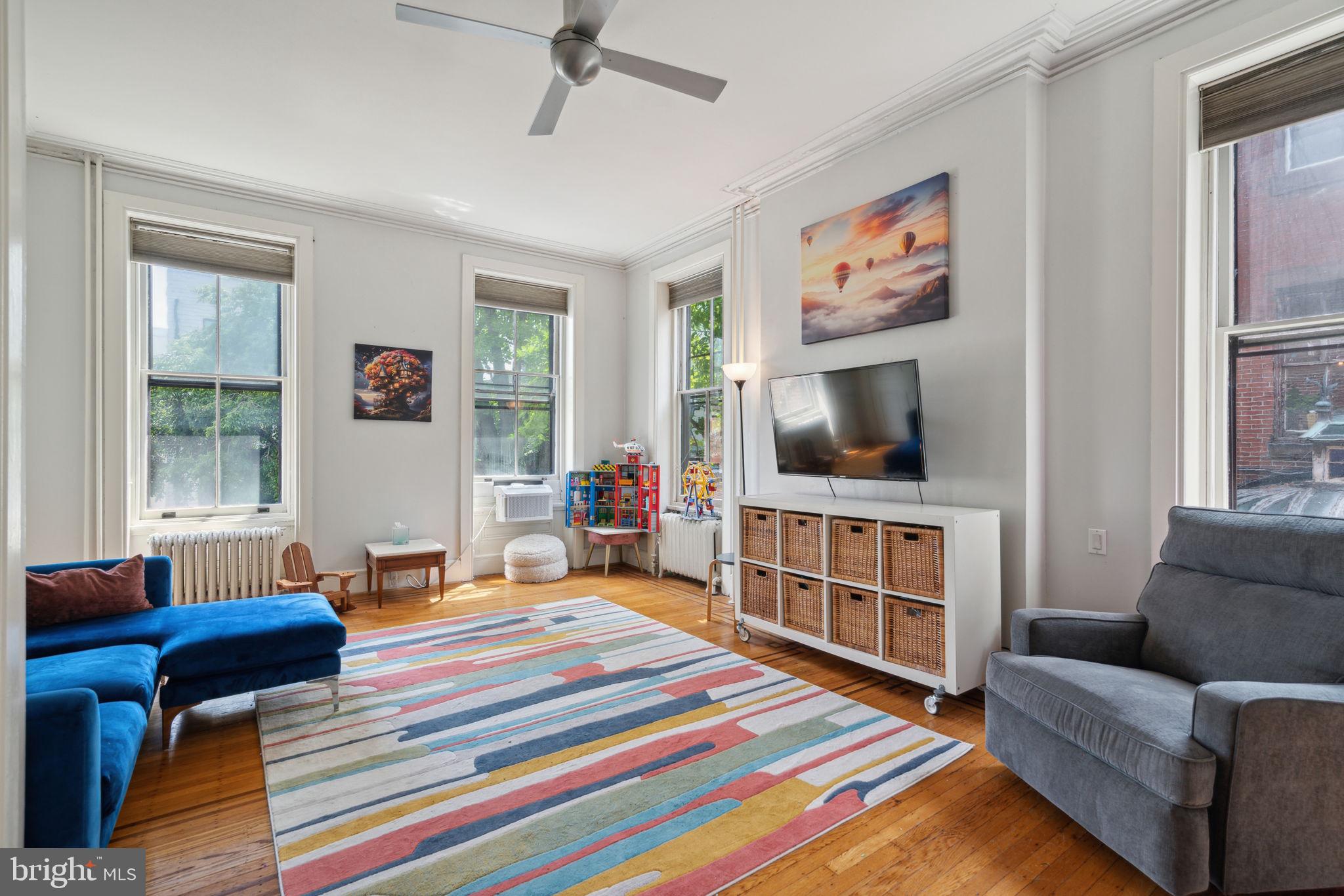FAIRMOUNT - Residential