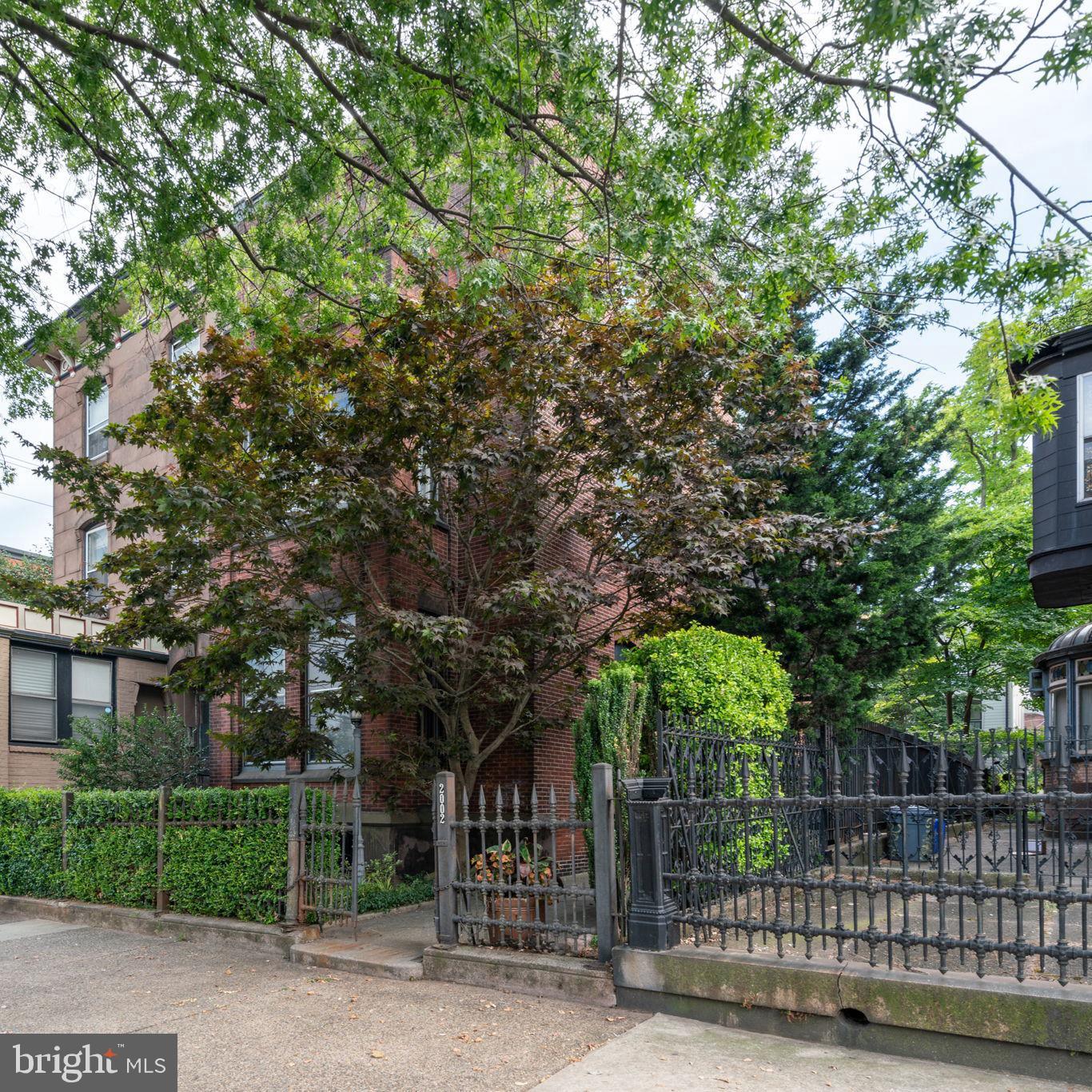 FAIRMOUNT - Residential