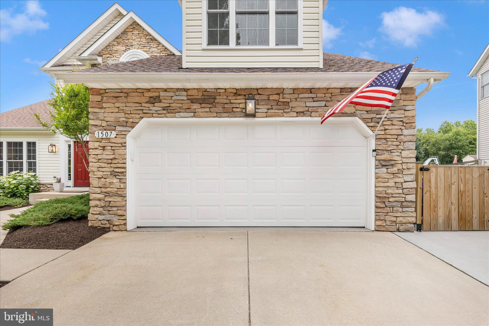 SUMMIT RIDGE - Residential