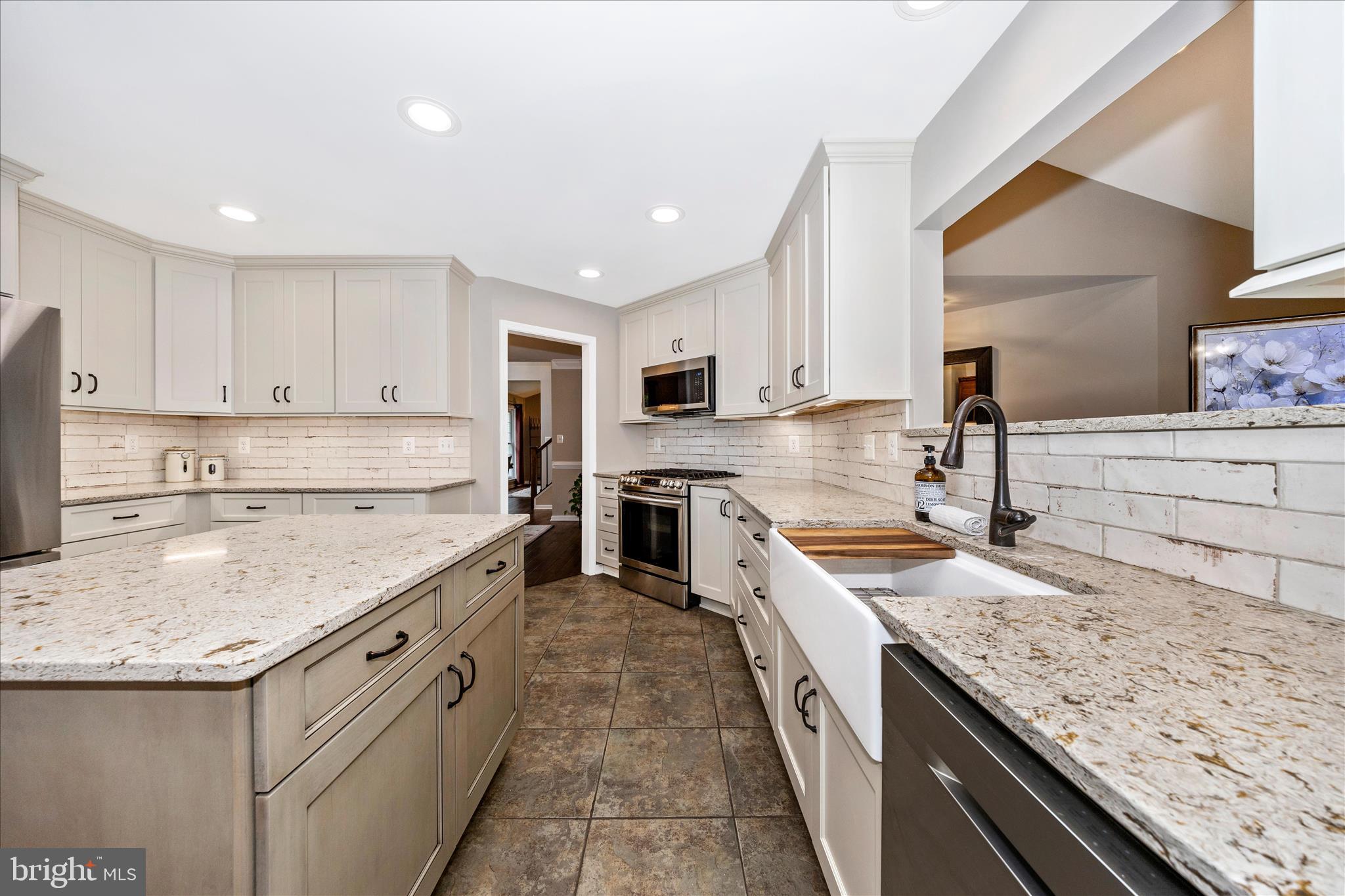 SUMMIT RIDGE - Residential