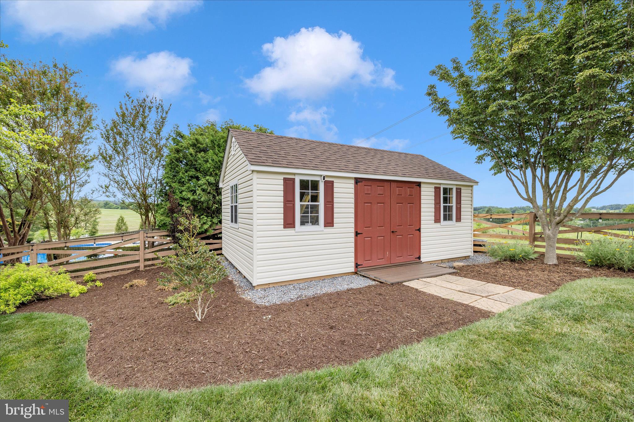 SUMMIT RIDGE - Residential