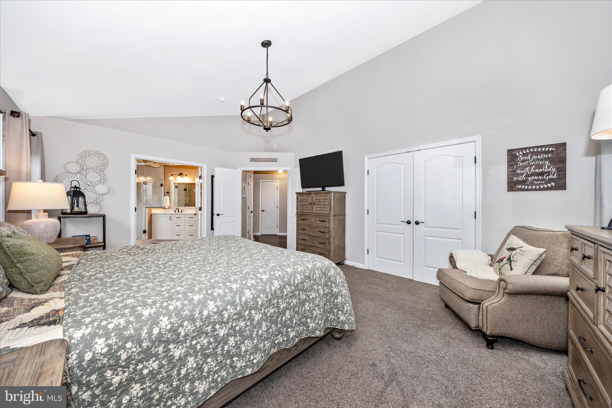 SUMMIT RIDGE - Residential