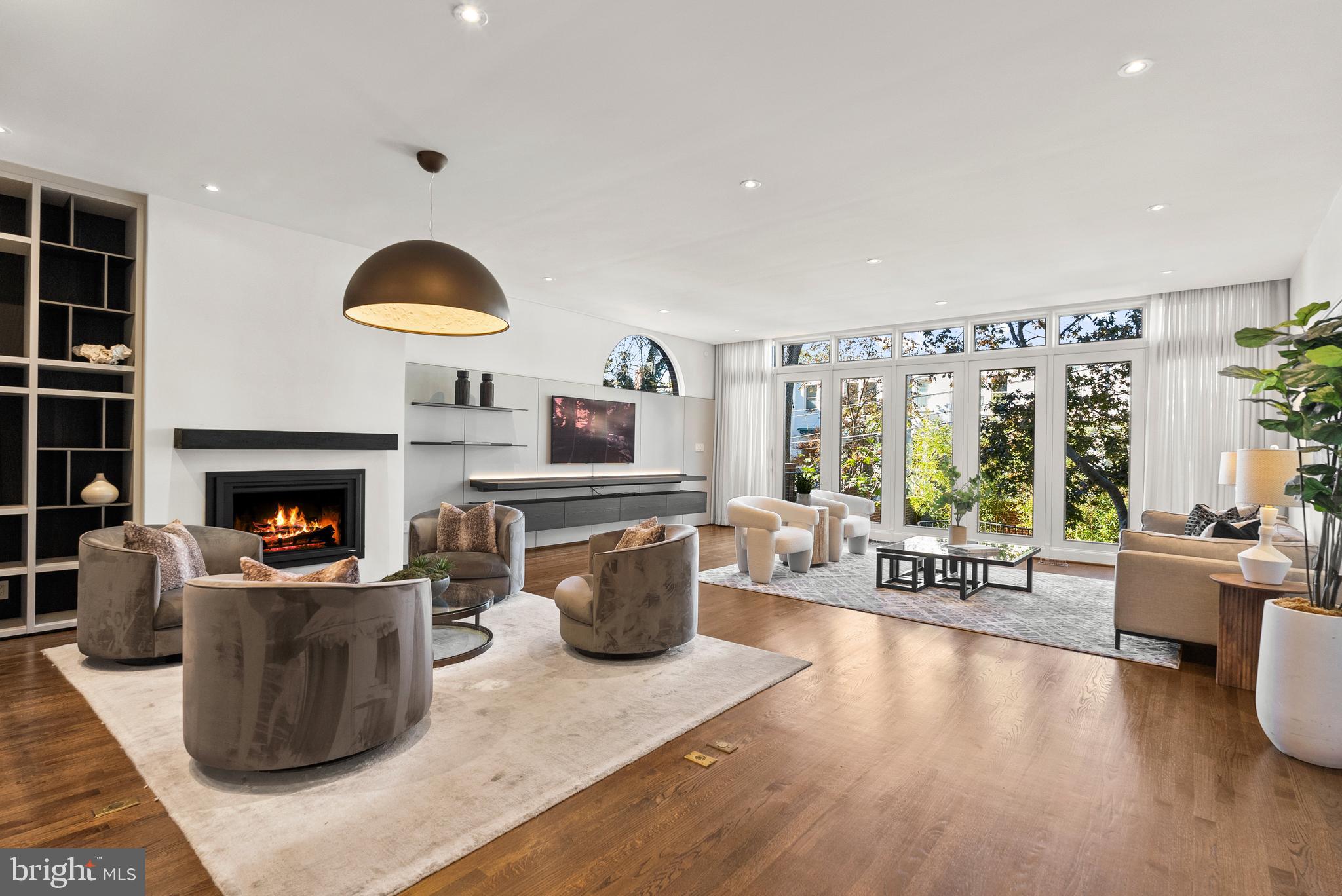 GEORGETOWN - Residential