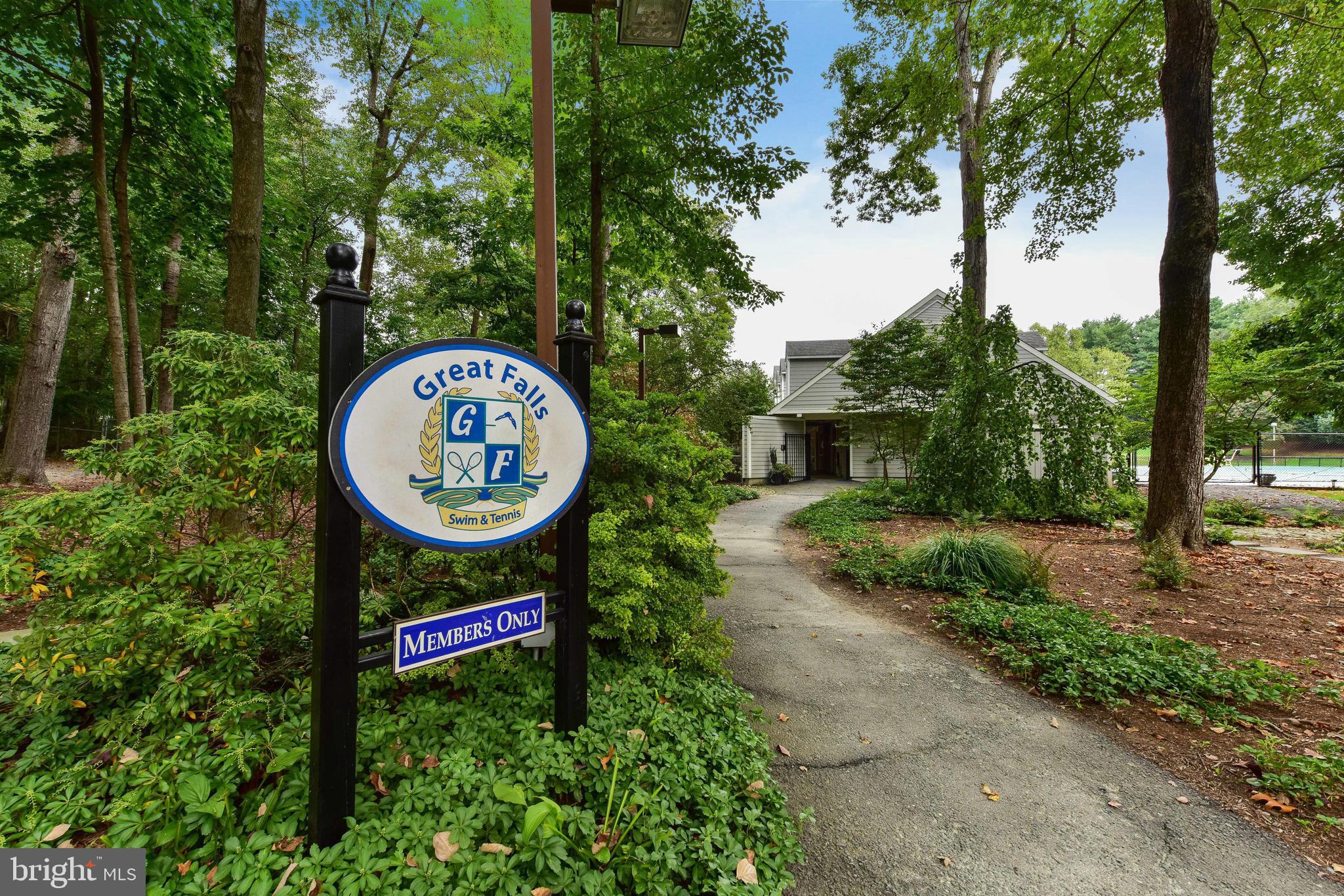 FOREST LAKE ESTATES - Residential