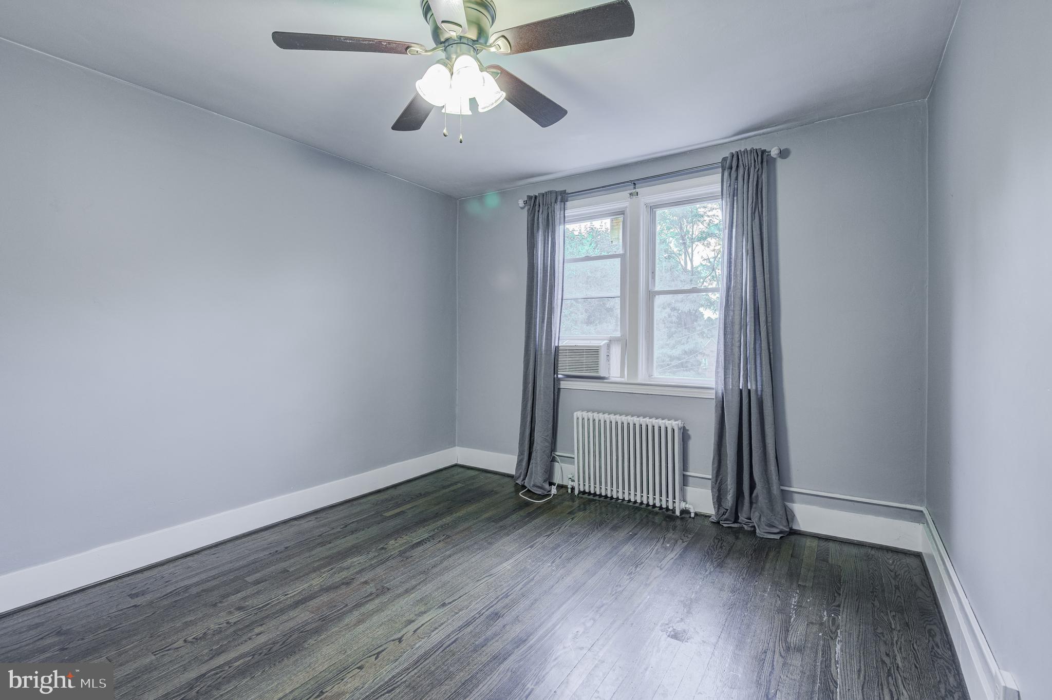 GLEN OAKS - Residential Lease