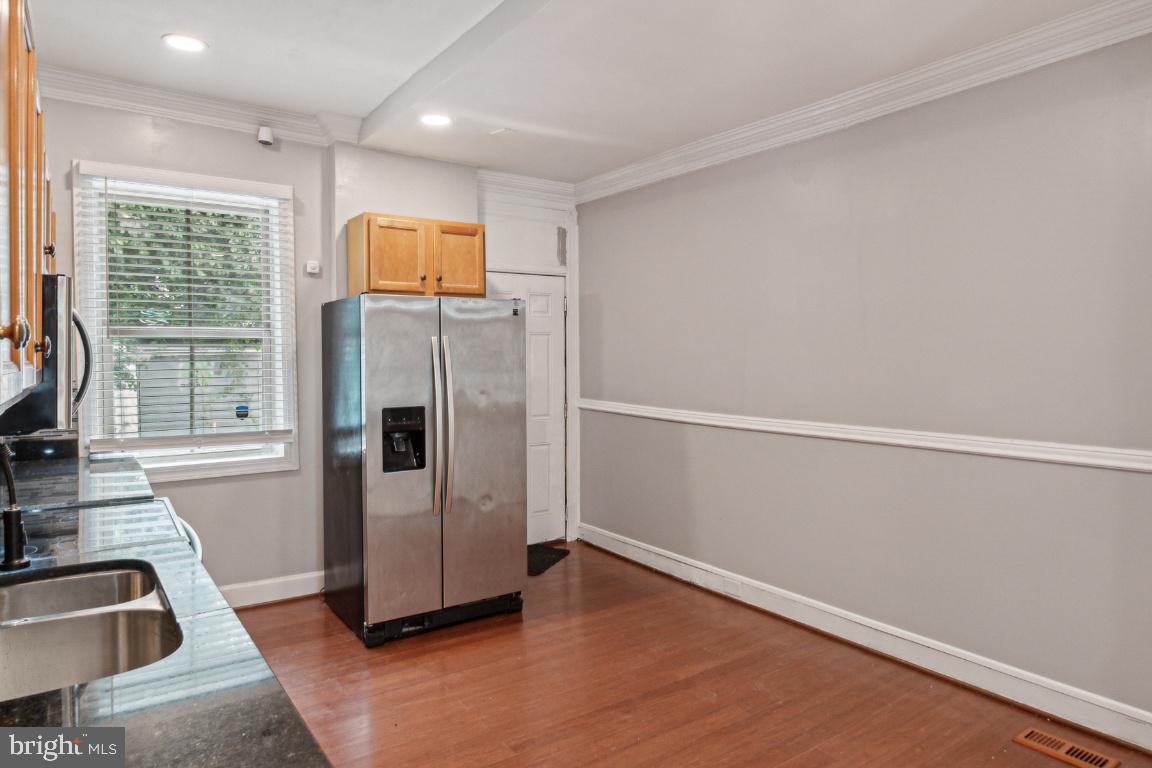 MILL HILL - Residential
