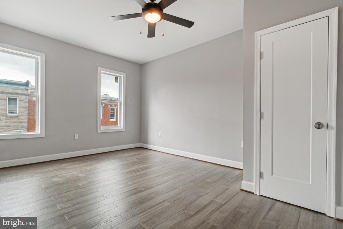 MILL HILL - Residential