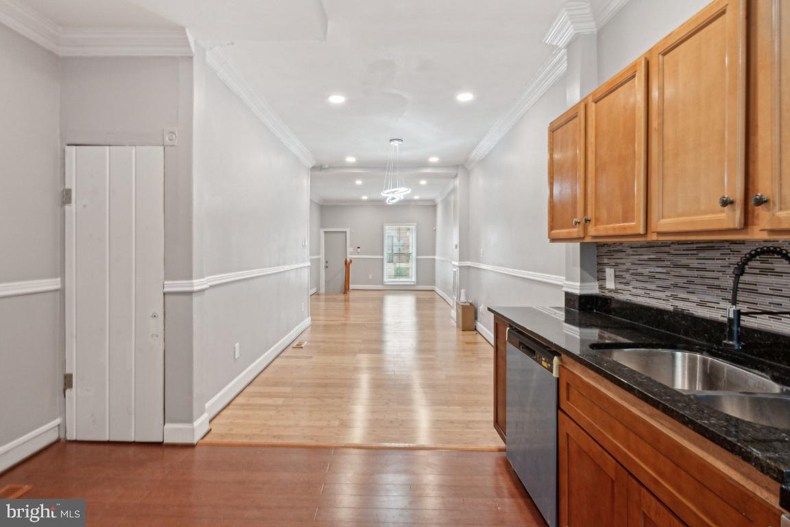 MILL HILL - Residential