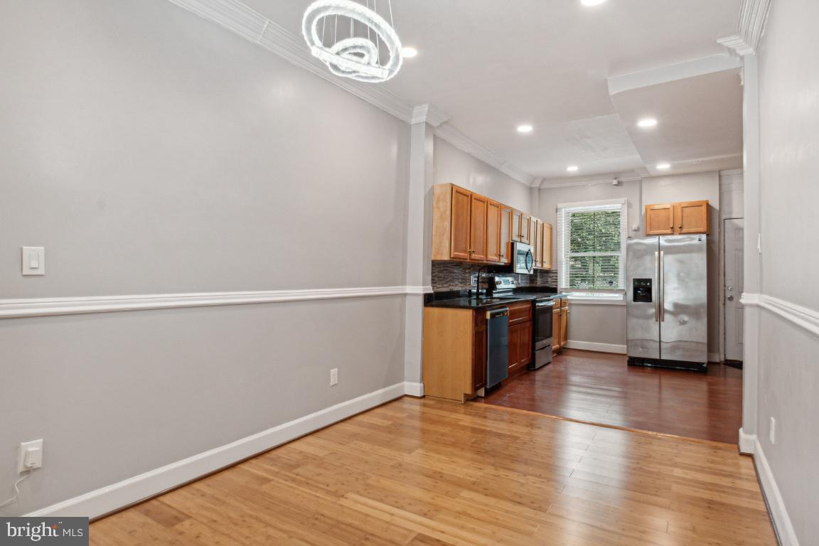 MILL HILL - Residential