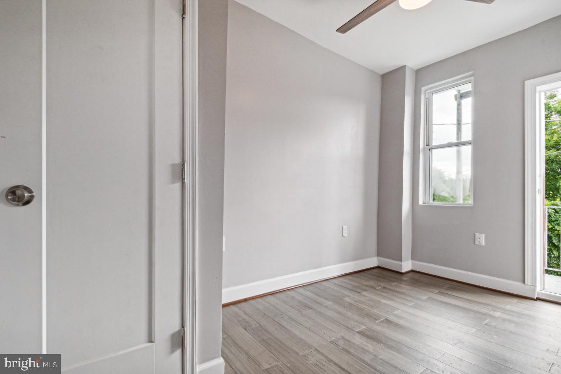 MILL HILL - Residential