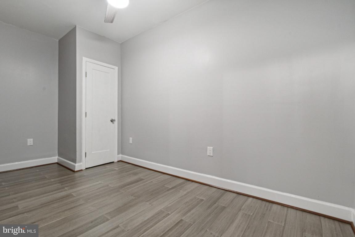 MILL HILL - Residential