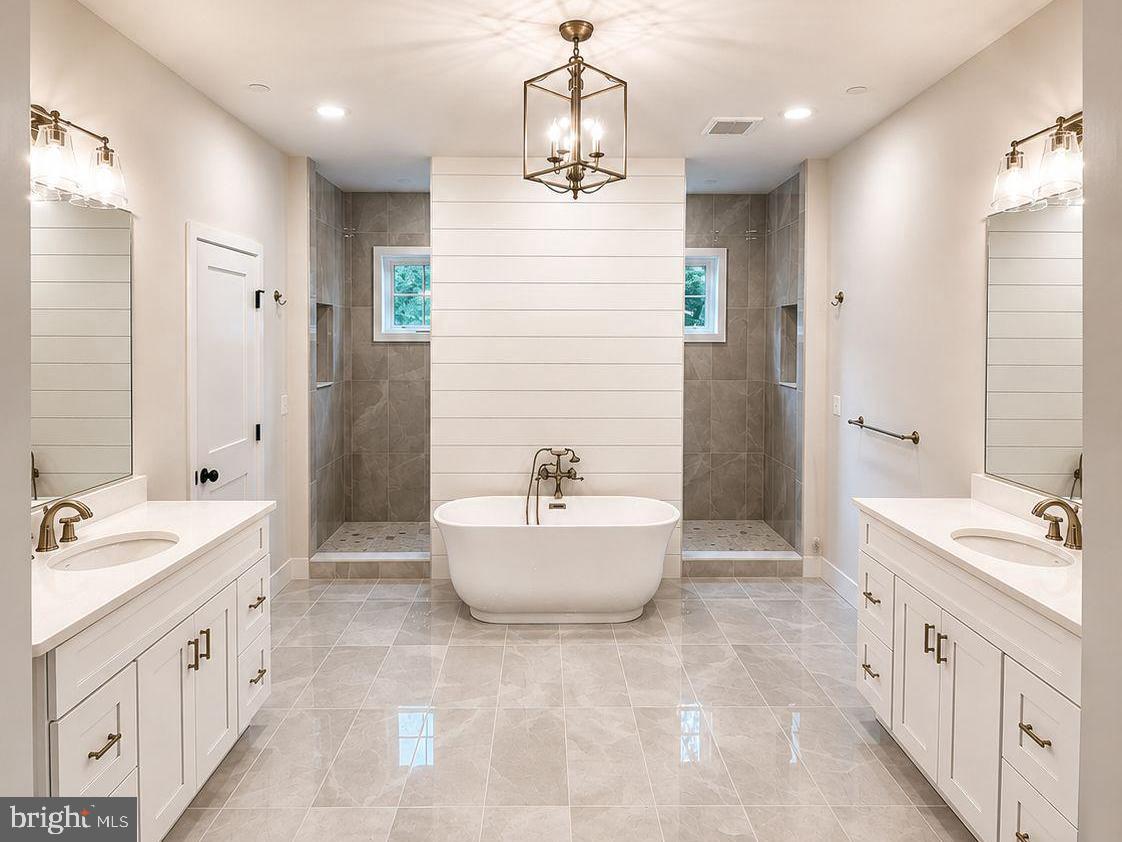ROUND BAY - Residential