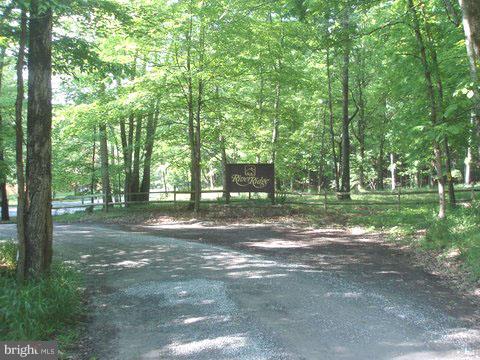 RIVER RIDGE - Land