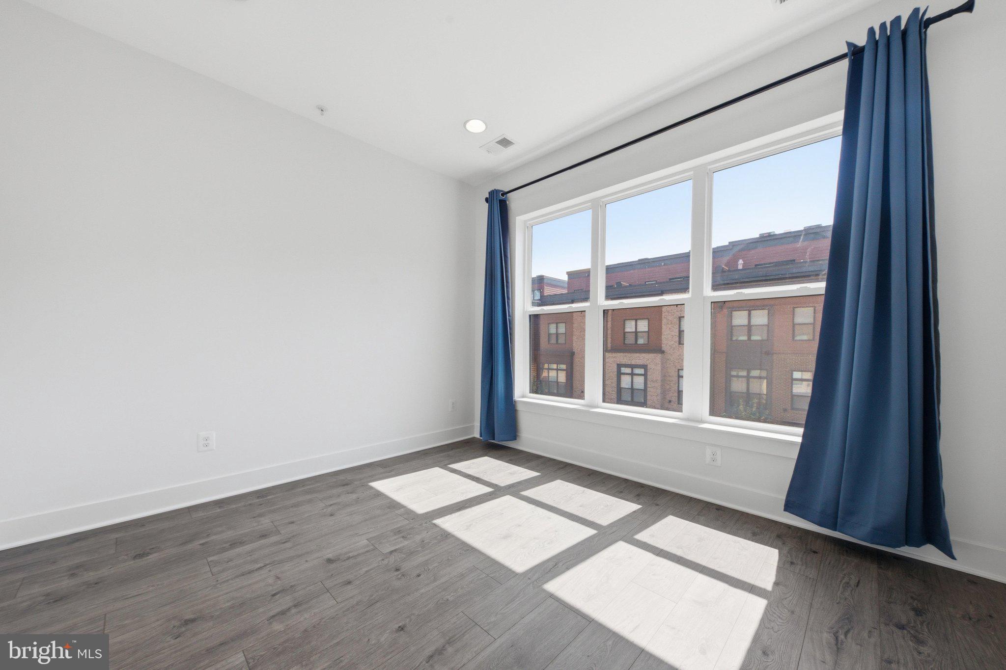 SUTTON HEIGHTS - Residential
