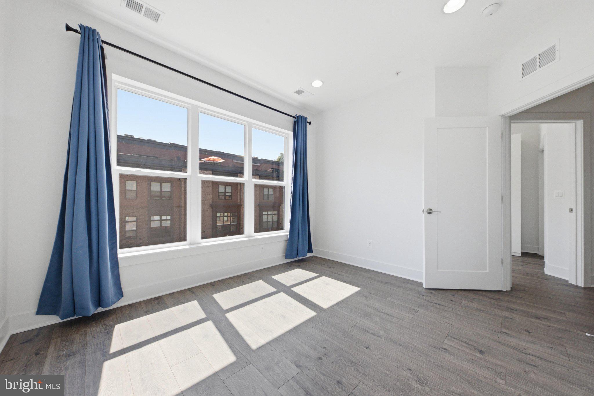 SUTTON HEIGHTS - Residential