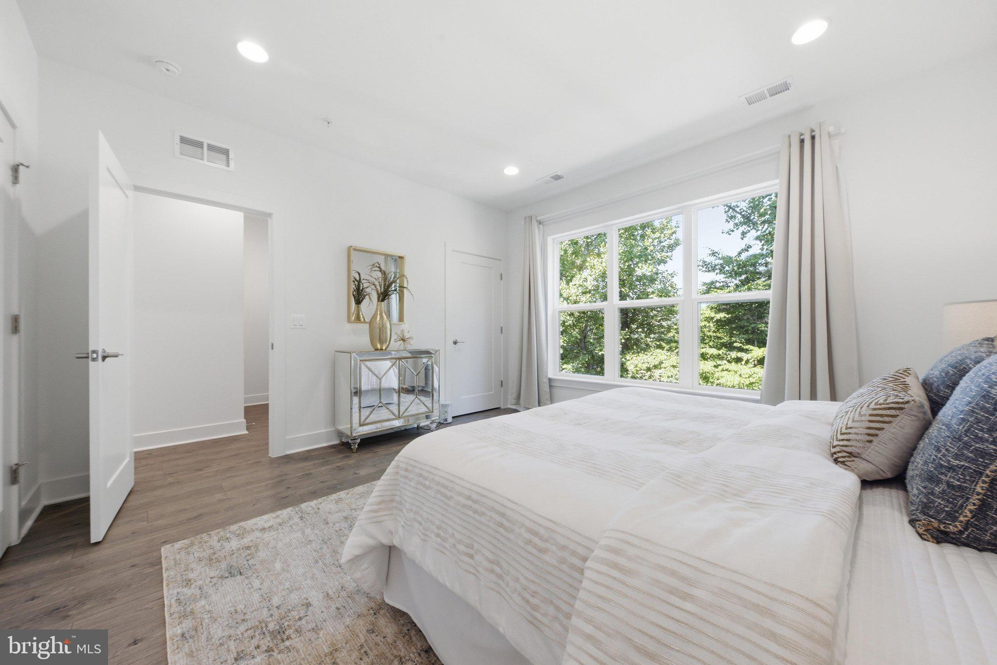 SUTTON HEIGHTS - Residential