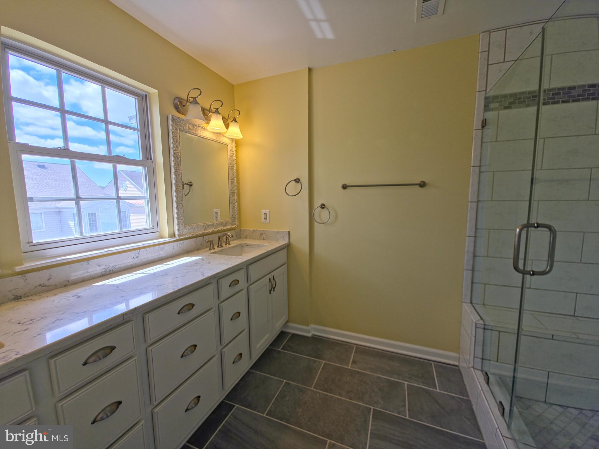 SOUTH RIDING - Residential