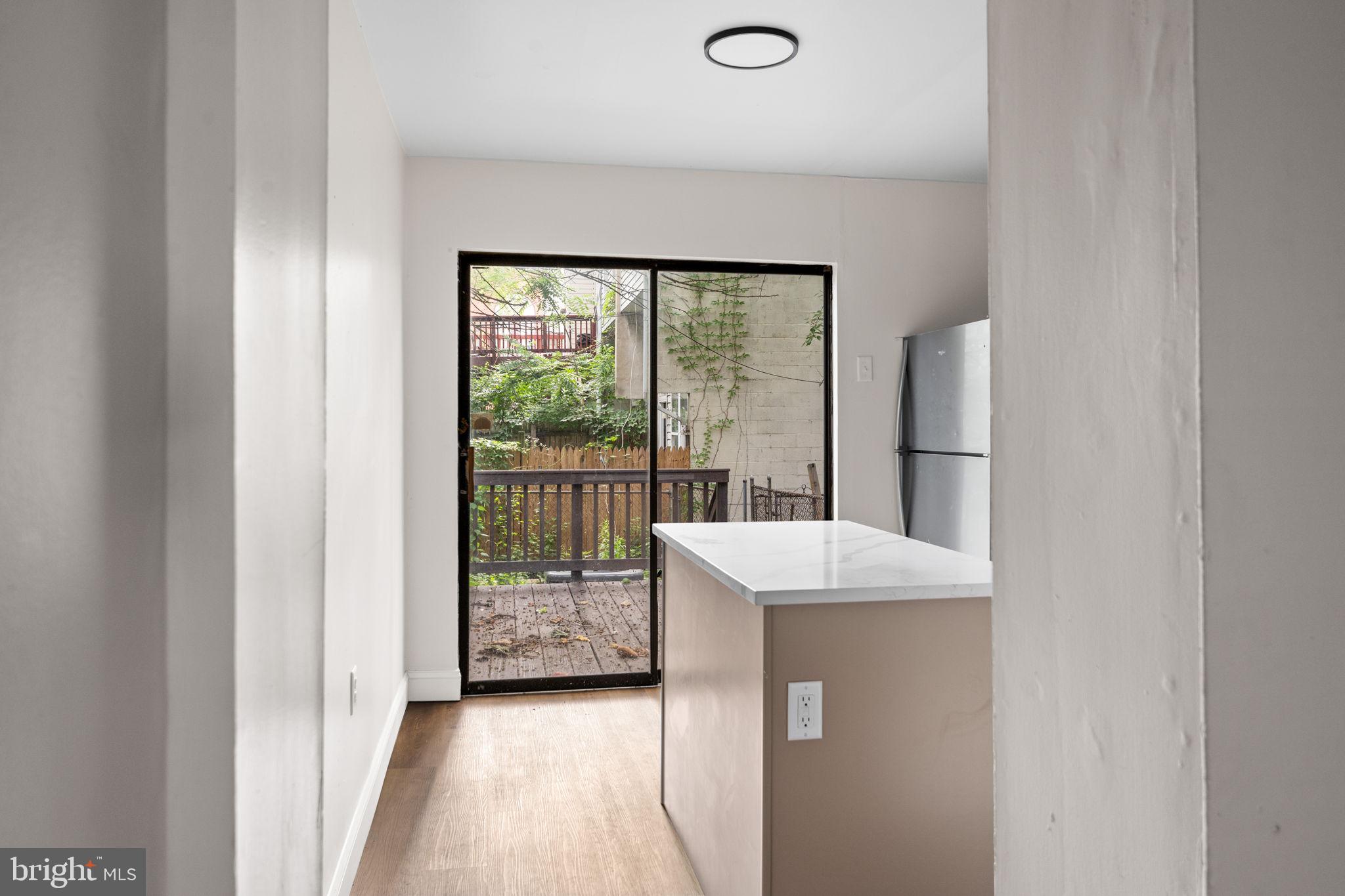 CAMDEN CROSSING - Residential