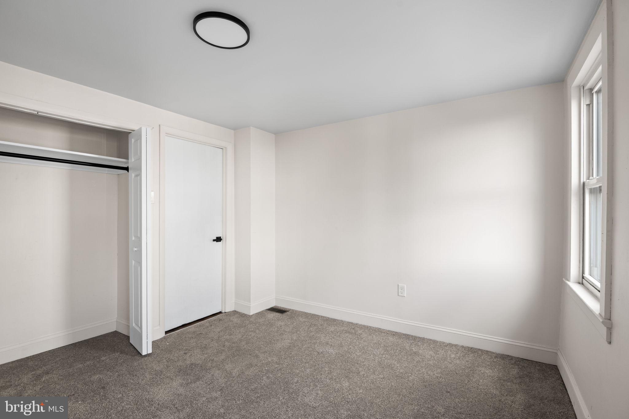 CAMDEN CROSSING - Residential