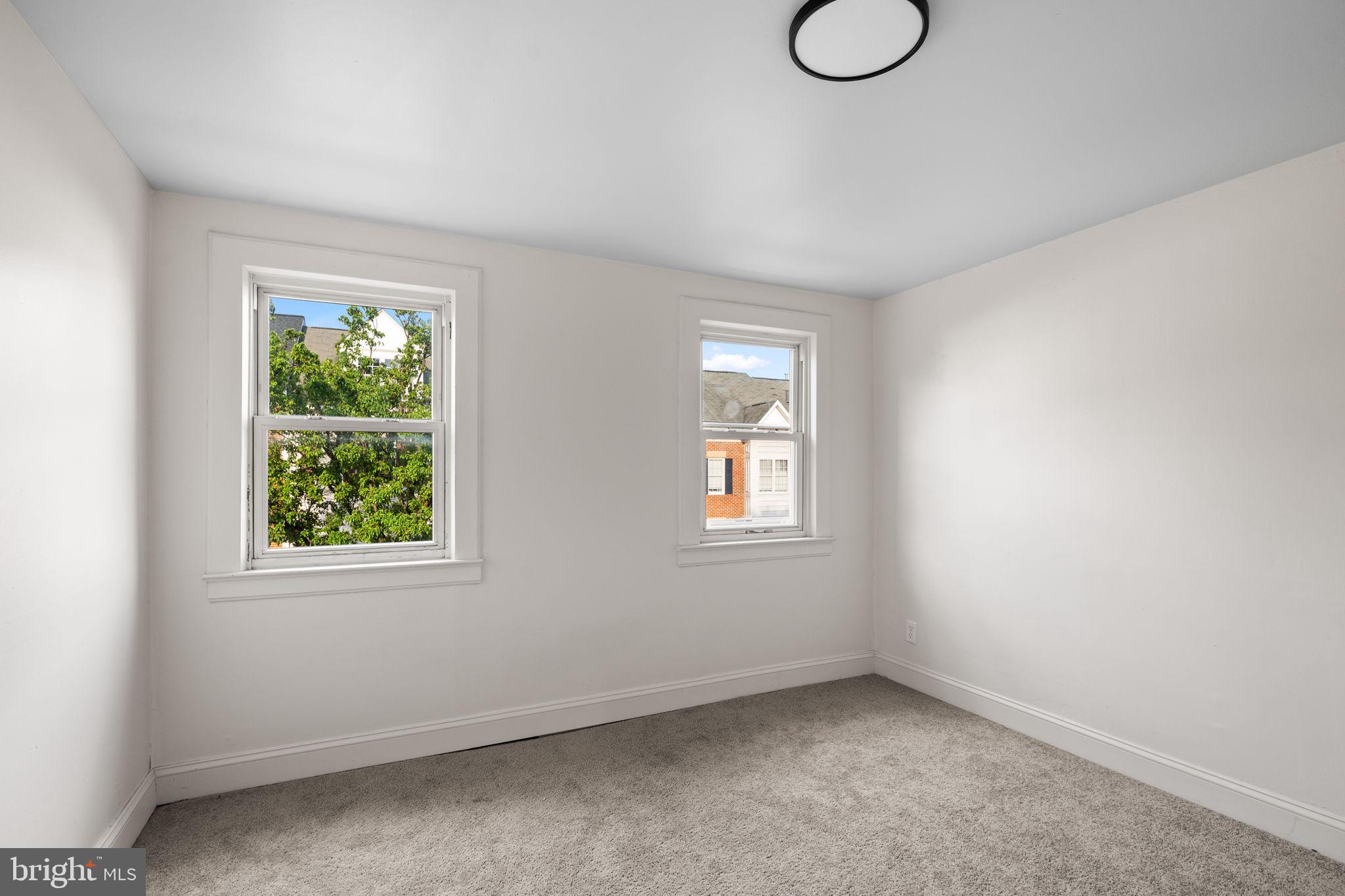 CAMDEN CROSSING - Residential