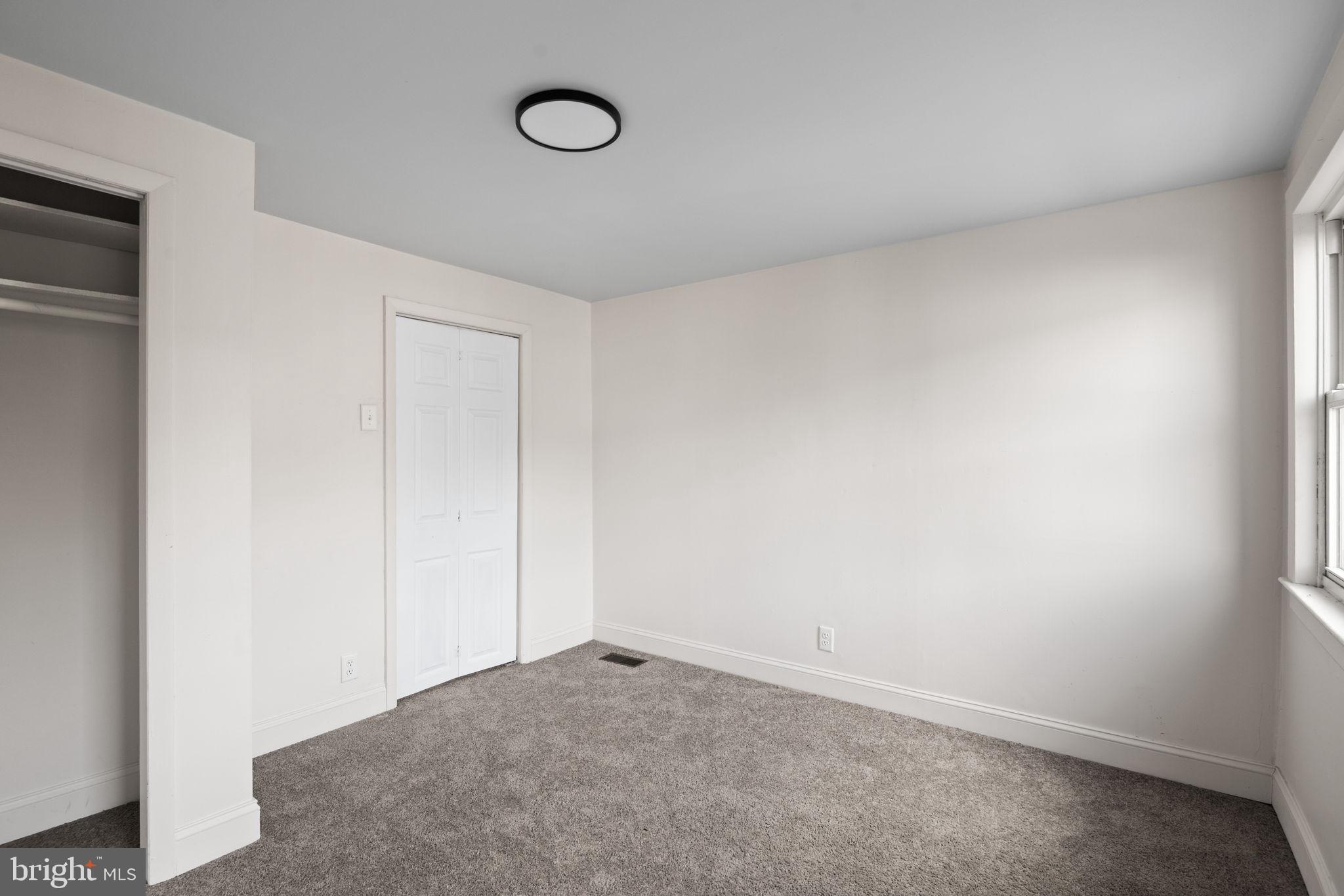 CAMDEN CROSSING - Residential