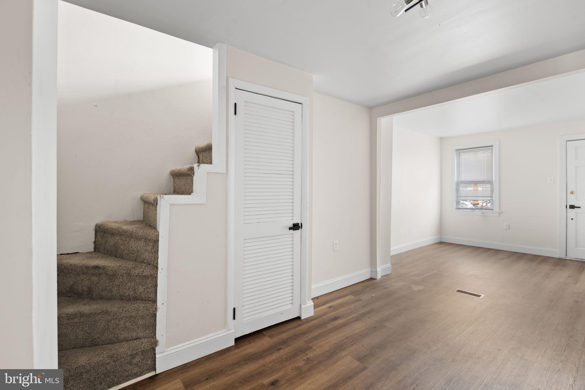 CAMDEN CROSSING - Residential