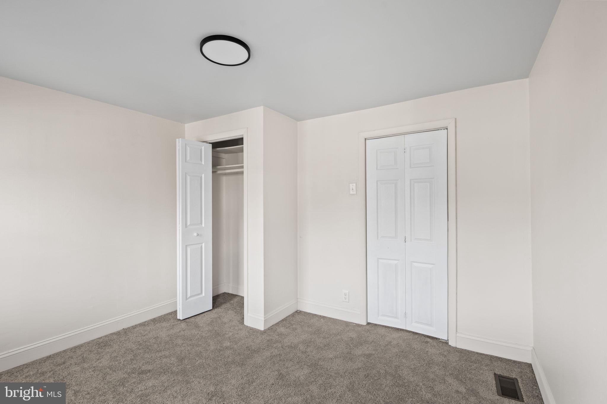 CAMDEN CROSSING - Residential