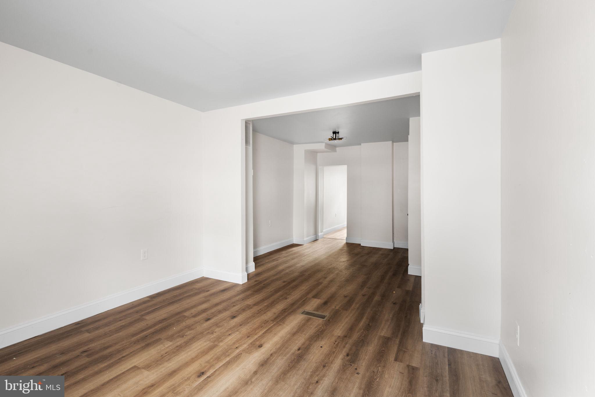 CAMDEN CROSSING - Residential