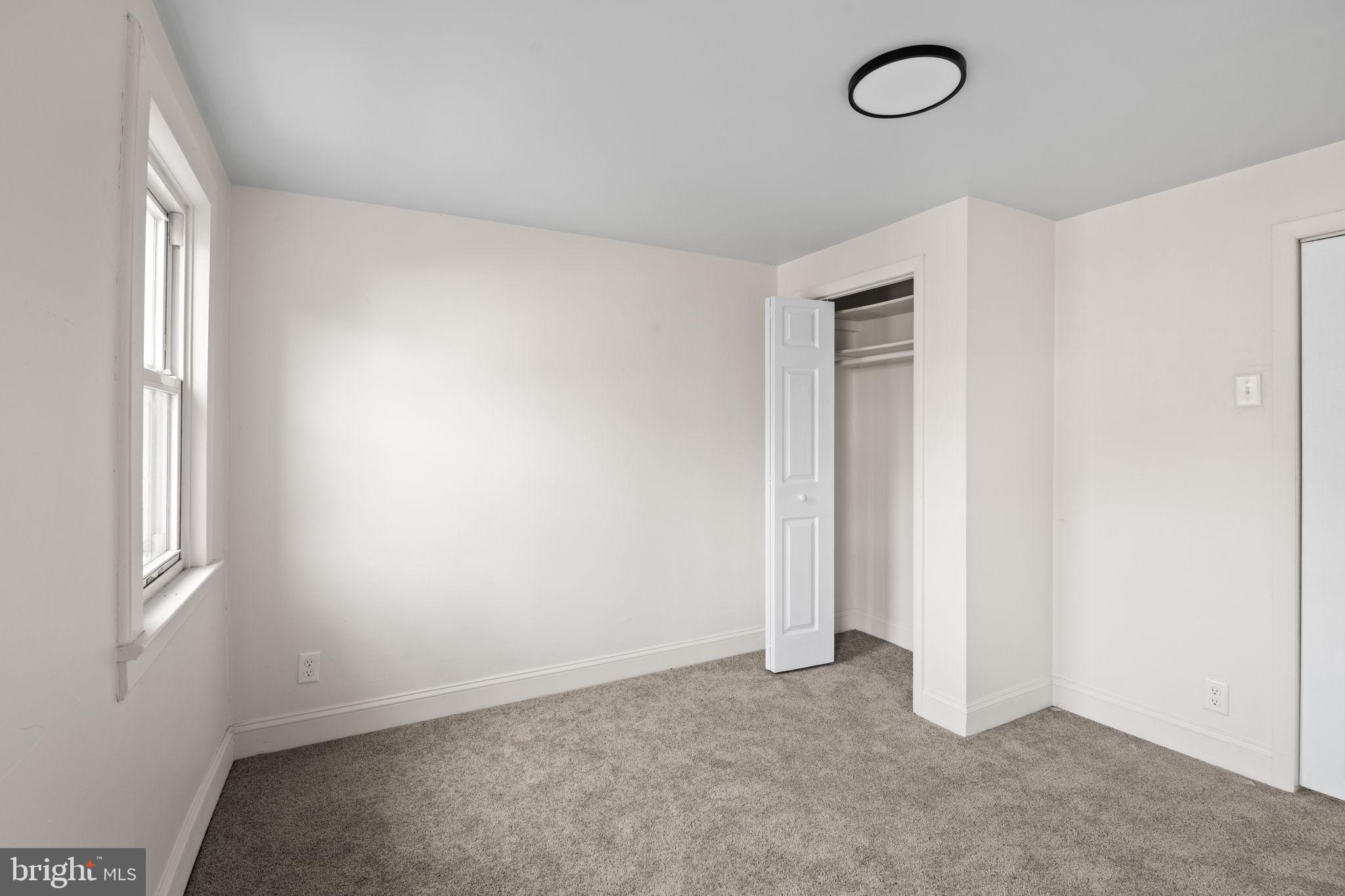 CAMDEN CROSSING - Residential