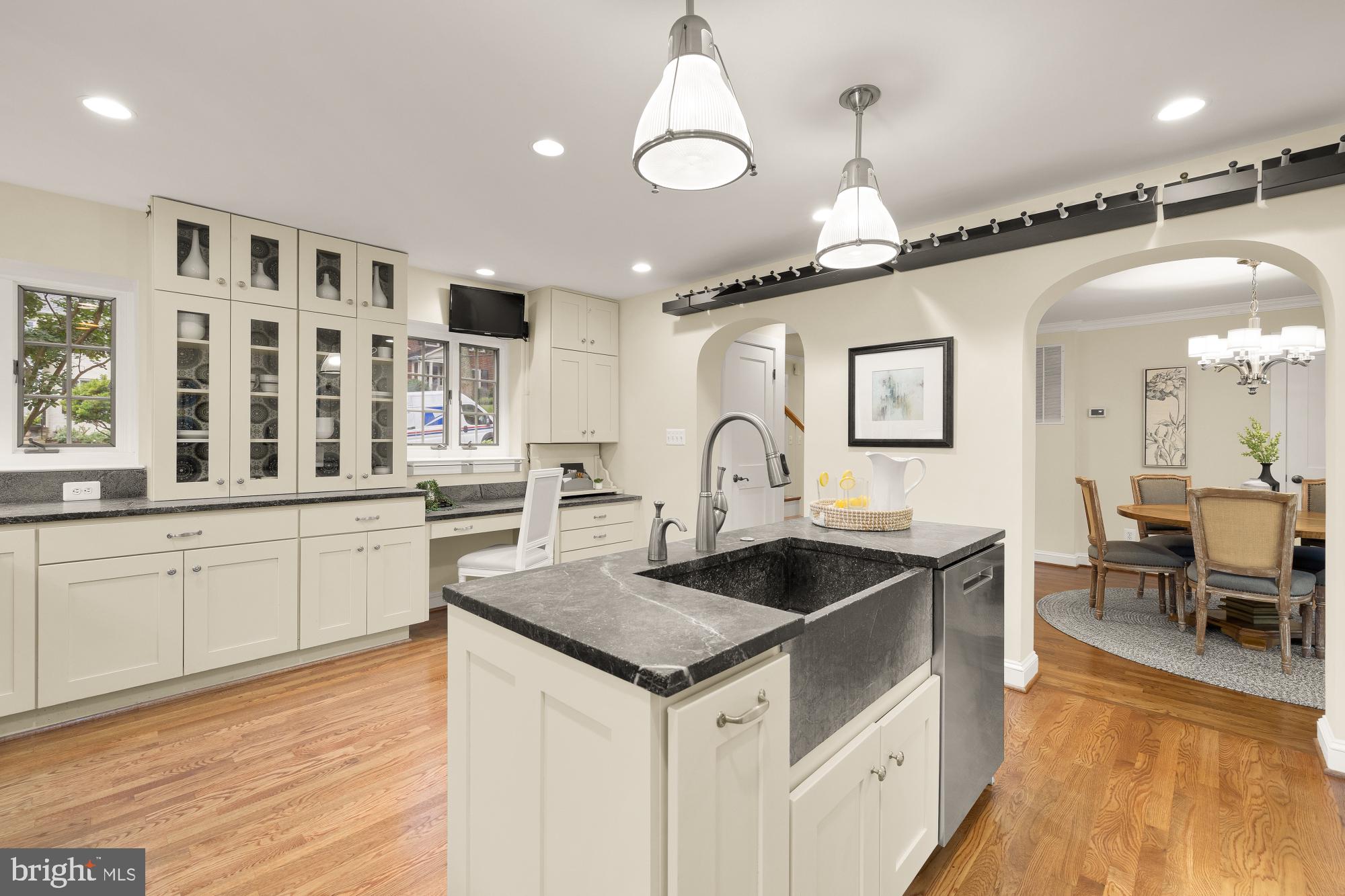 AURORA HILLS - Residential