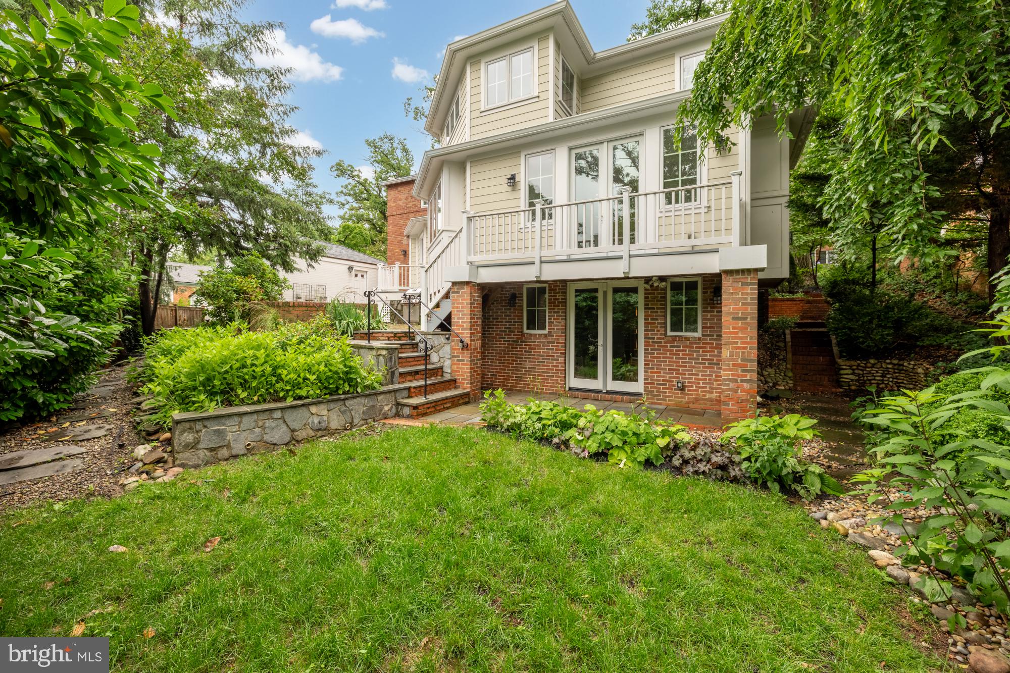 AURORA HILLS - Residential