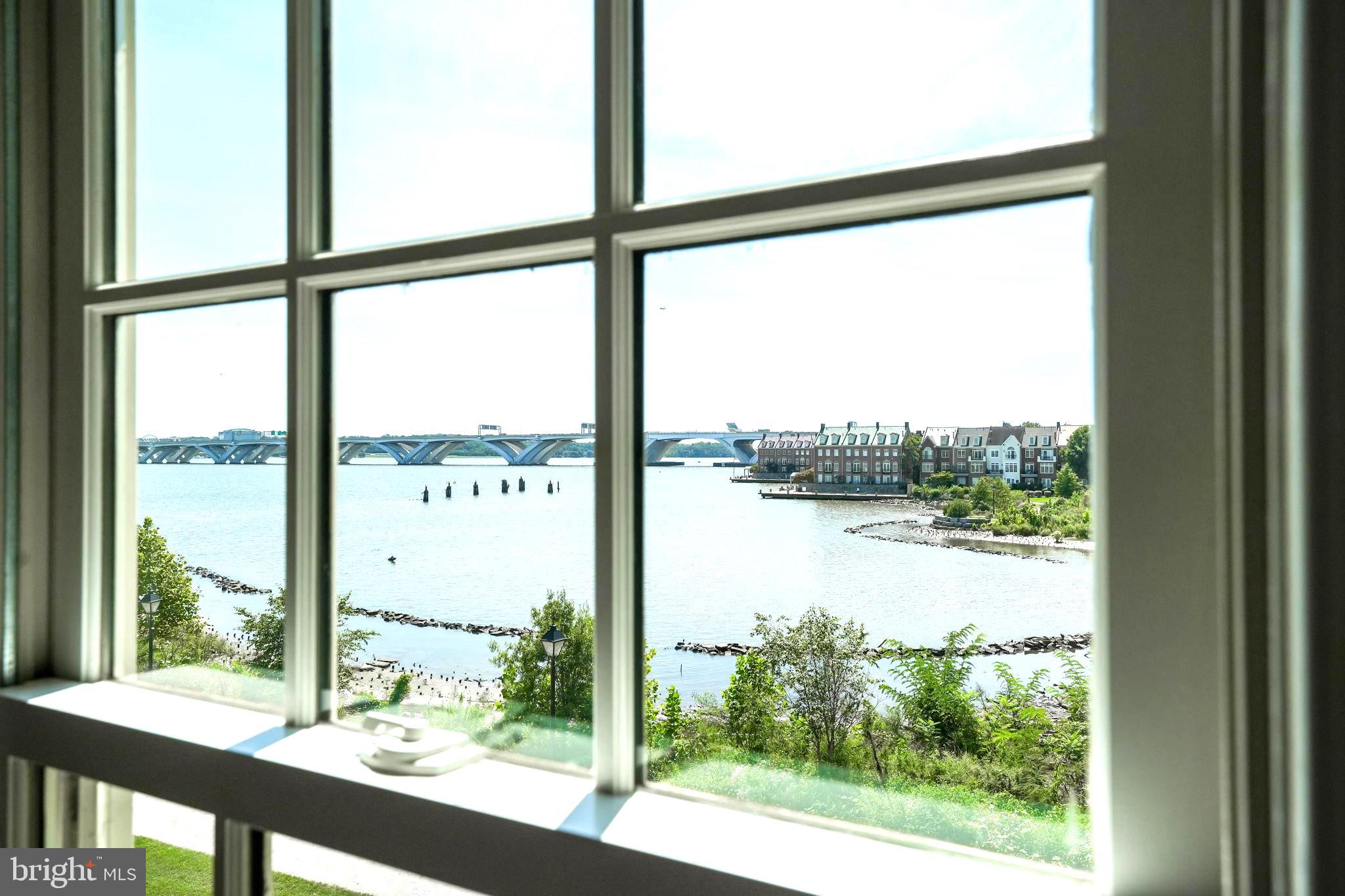 HARBORSIDE - Residential