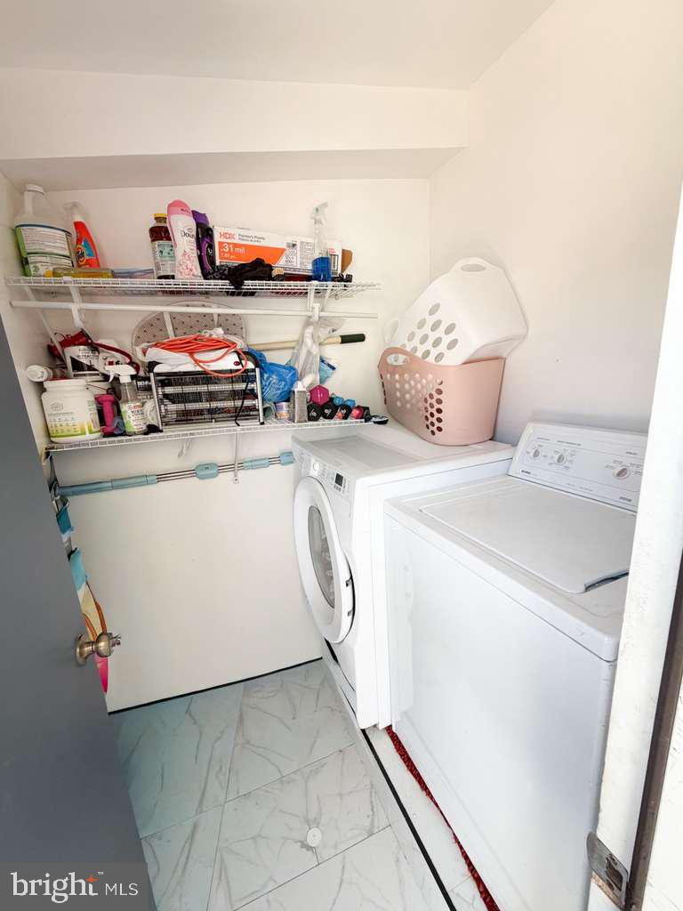 BRIDESBURG - Residential