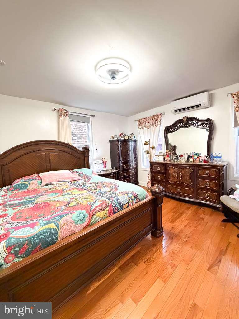 BRIDESBURG - Residential