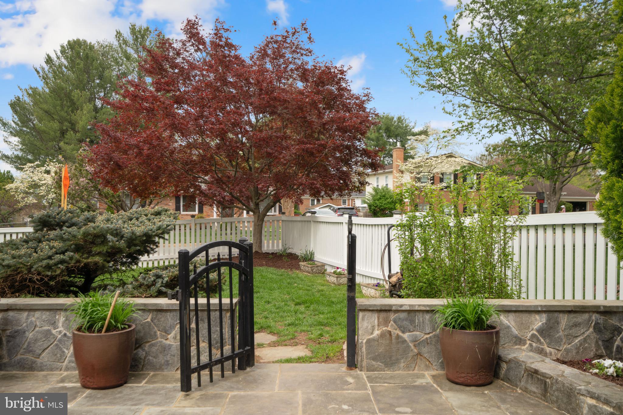 LEESBURG TOWN - Residential