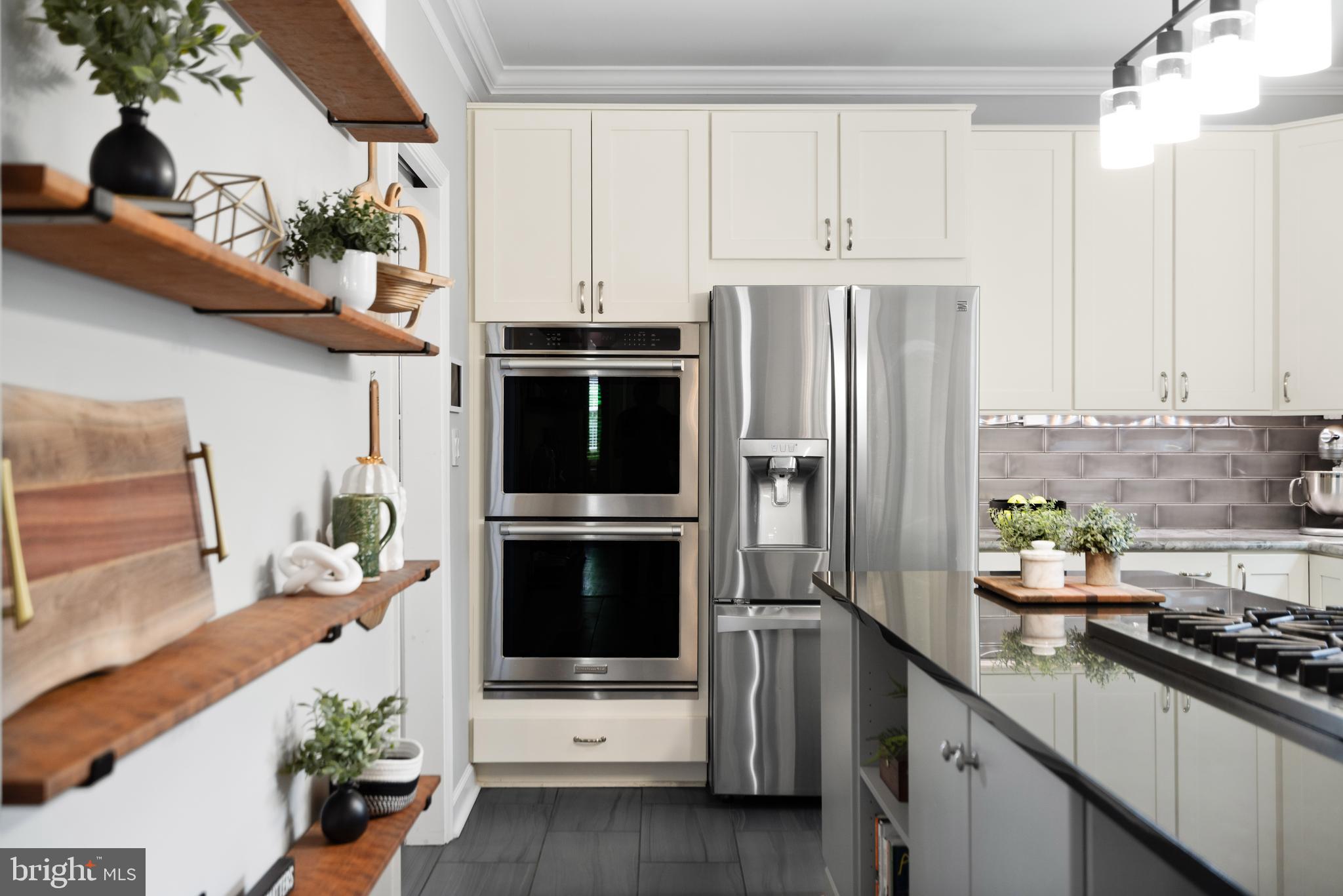 LEESBURG TOWN - Residential