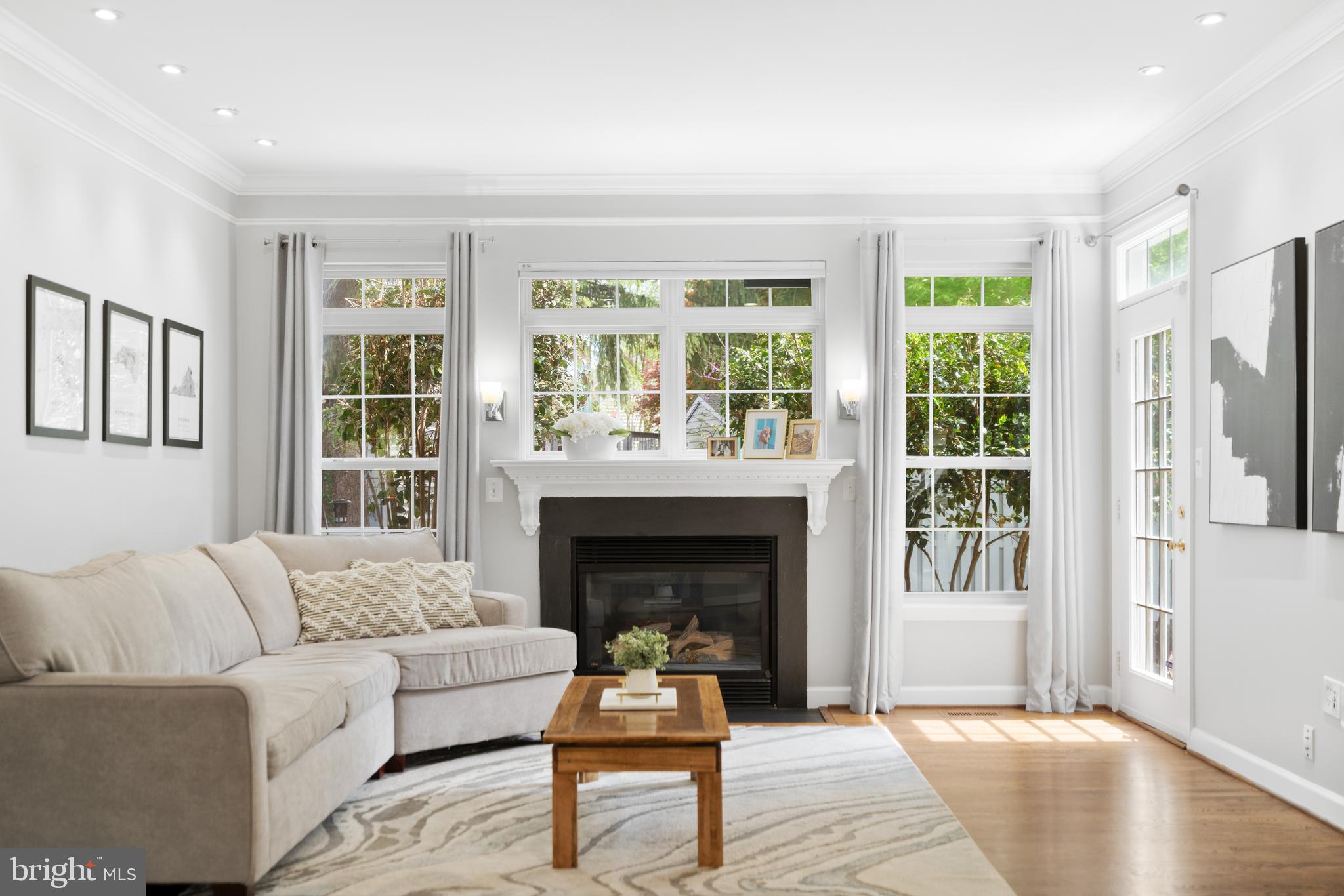 LEESBURG TOWN - Residential