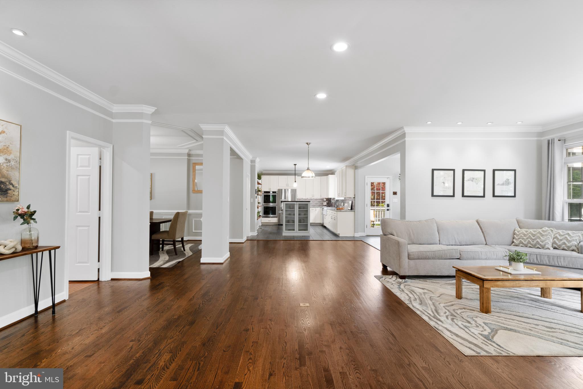 LEESBURG TOWN - Residential